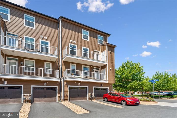 KINCORA - Residential Lease