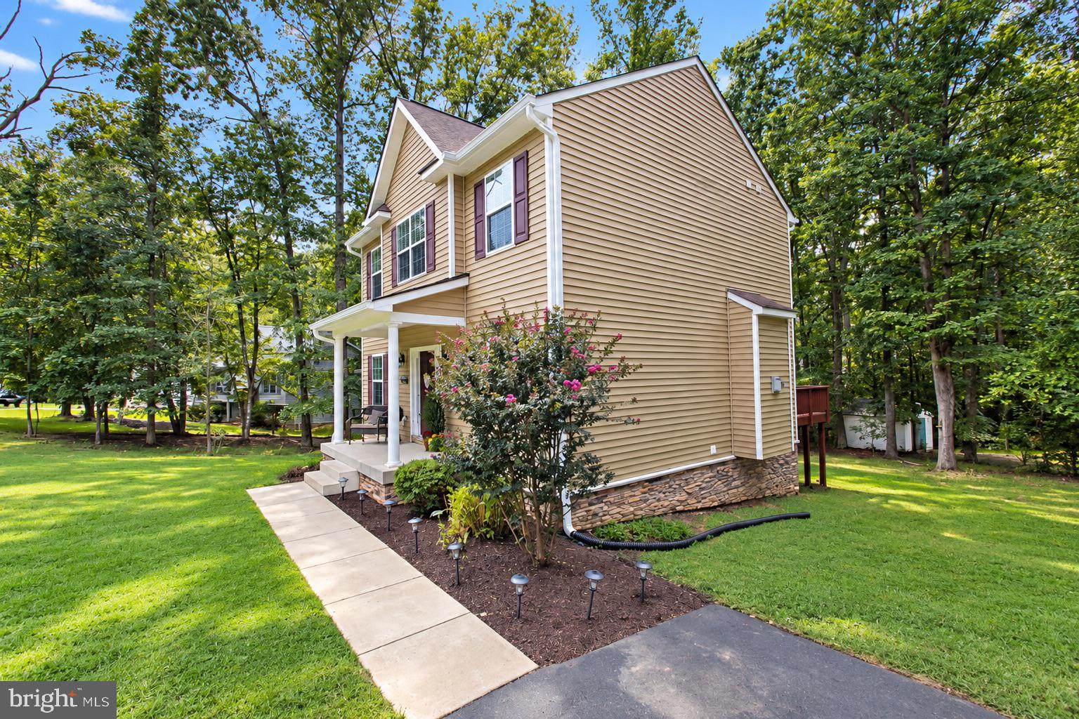 12412 SALIENT LANE