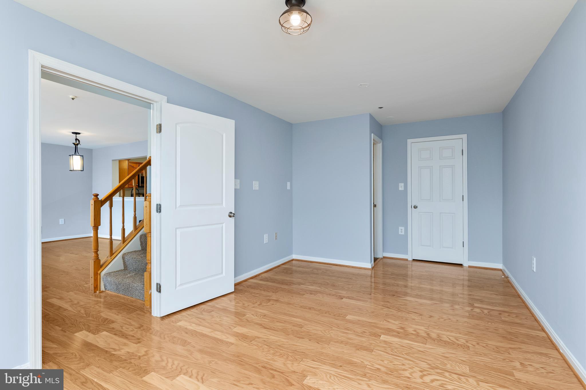 CARRIAGE PARK - Residential Lease