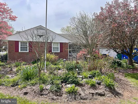 10 Smallwood Drive, Dover, DE MLS: DEKT2037296