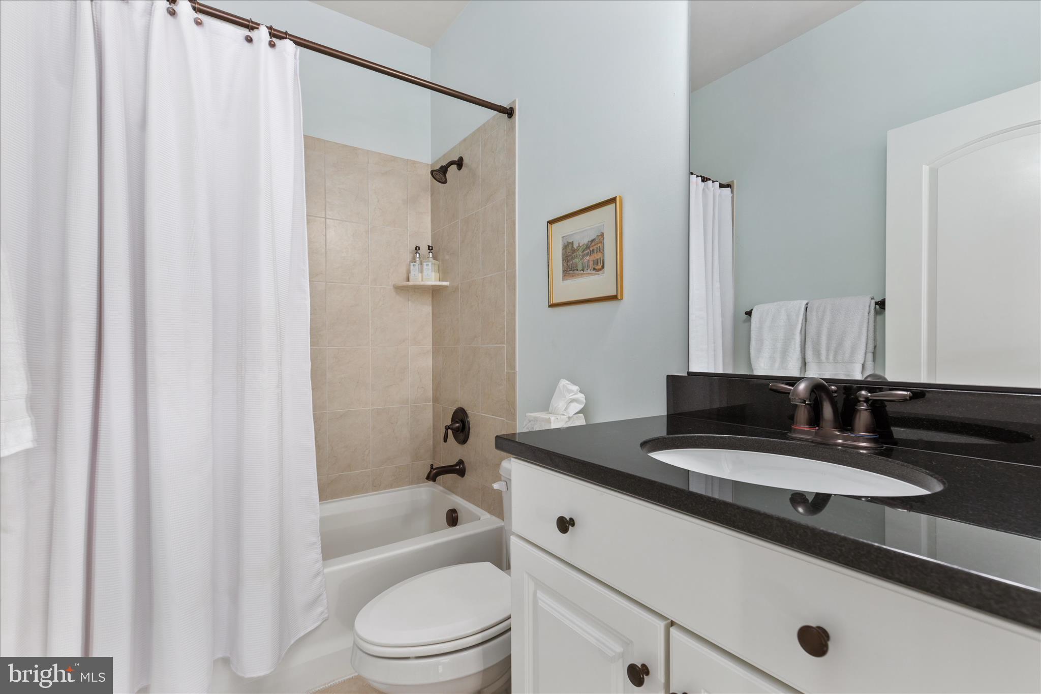 KENSINGTON MANOR - Residential
