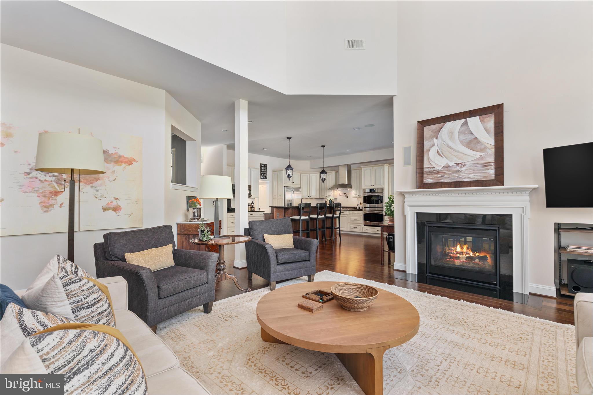 KENSINGTON MANOR - Residential
