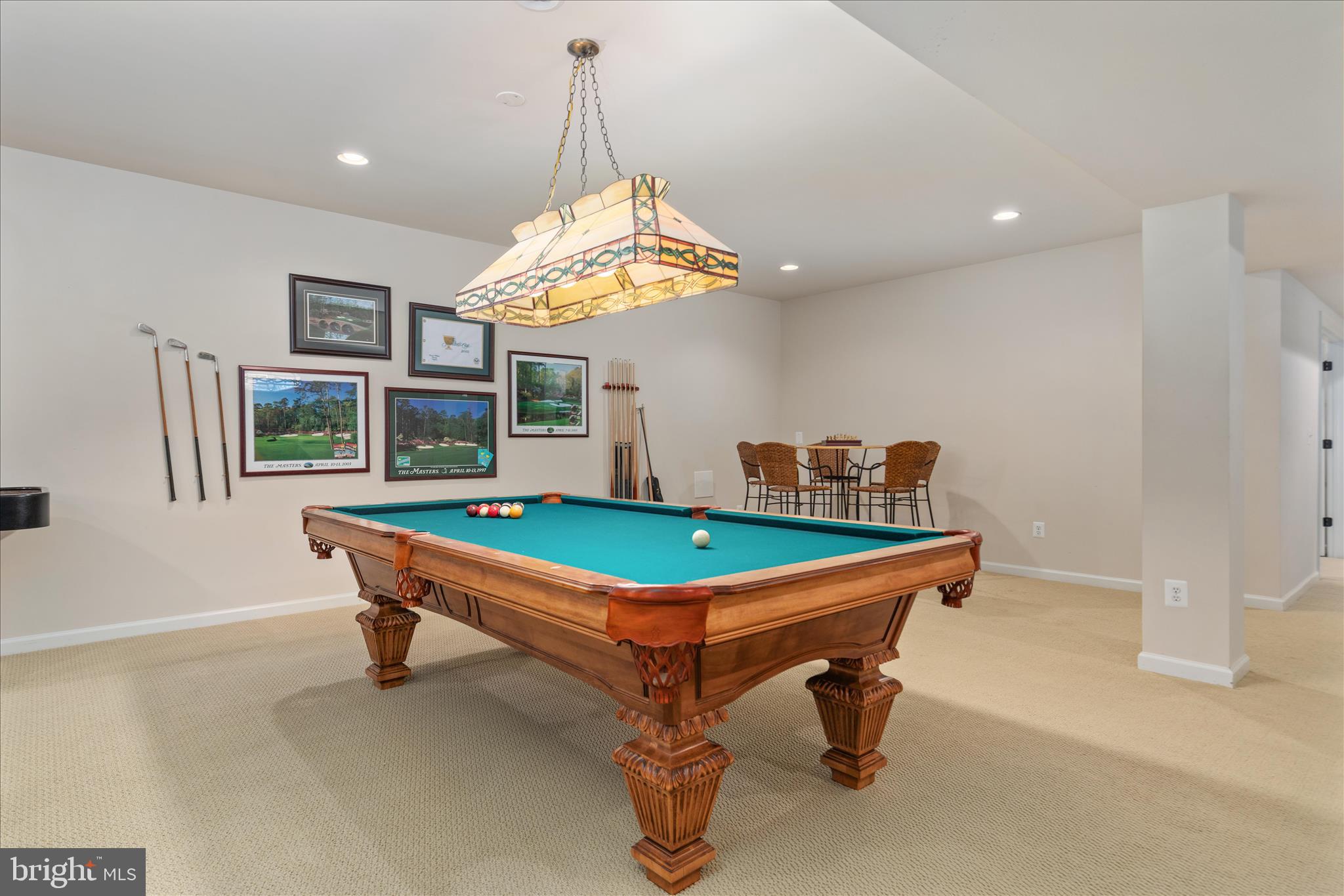 KENSINGTON MANOR - Residential