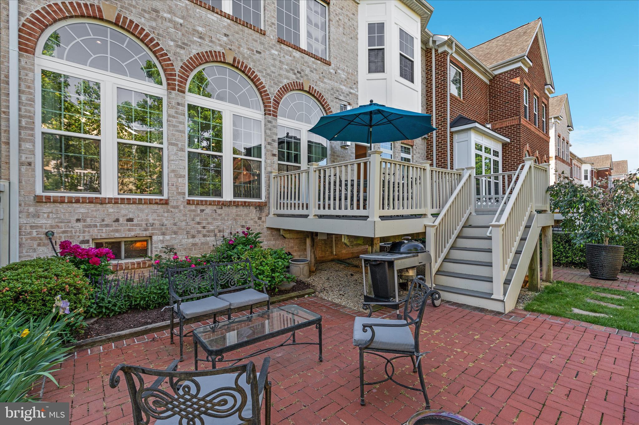 KENSINGTON MANOR - Residential