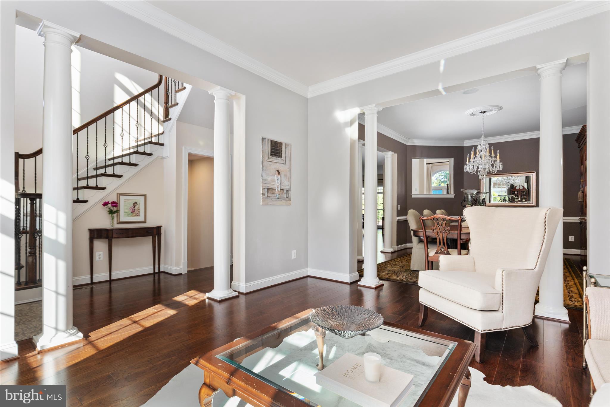 KENSINGTON MANOR - Residential