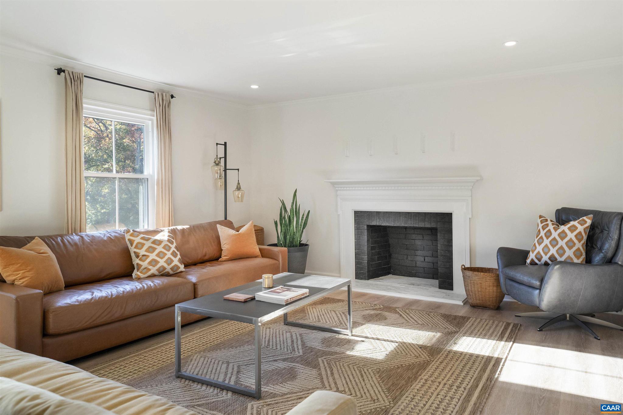 CANTERBURY HILLS - Residential