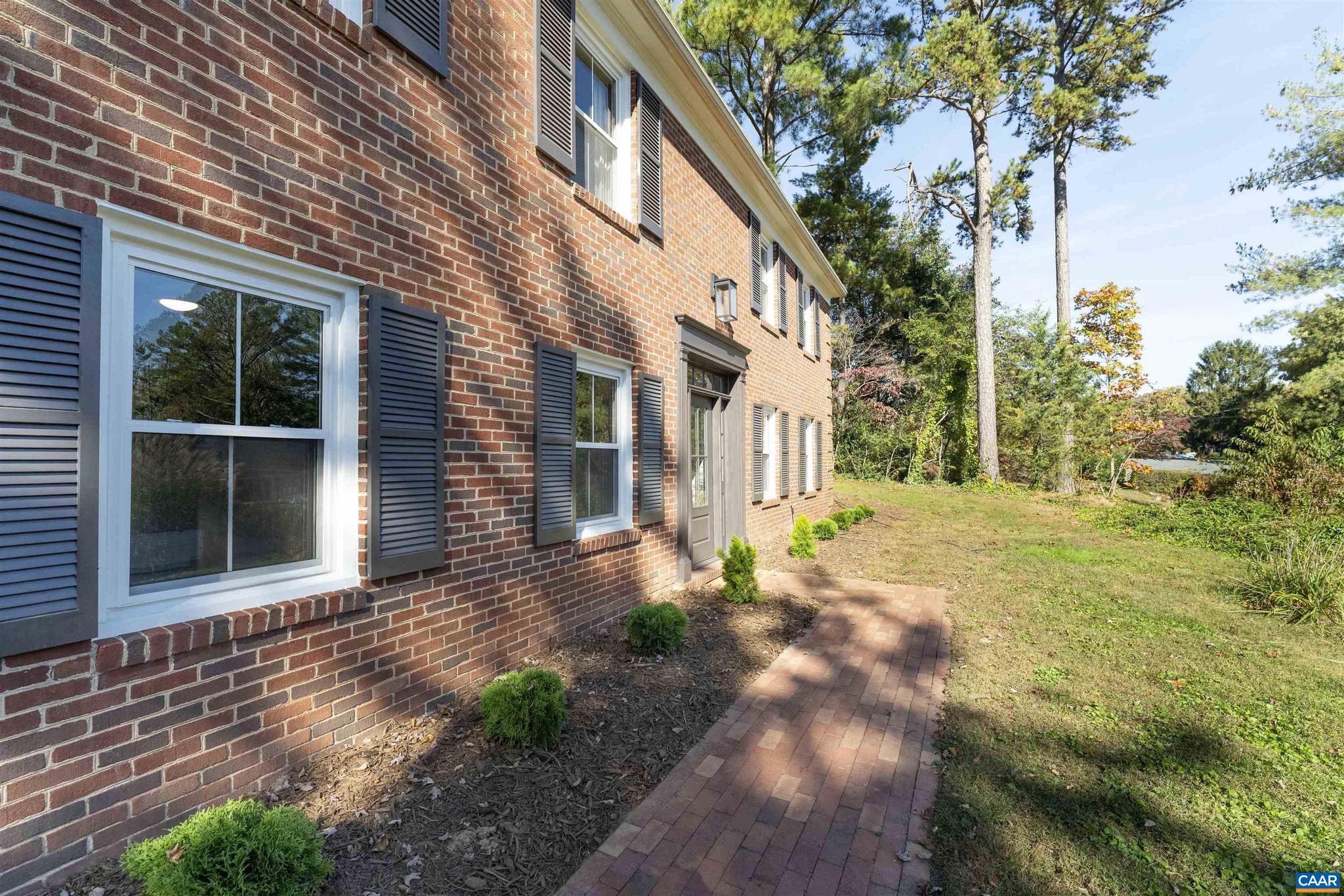 CANTERBURY HILLS - Residential