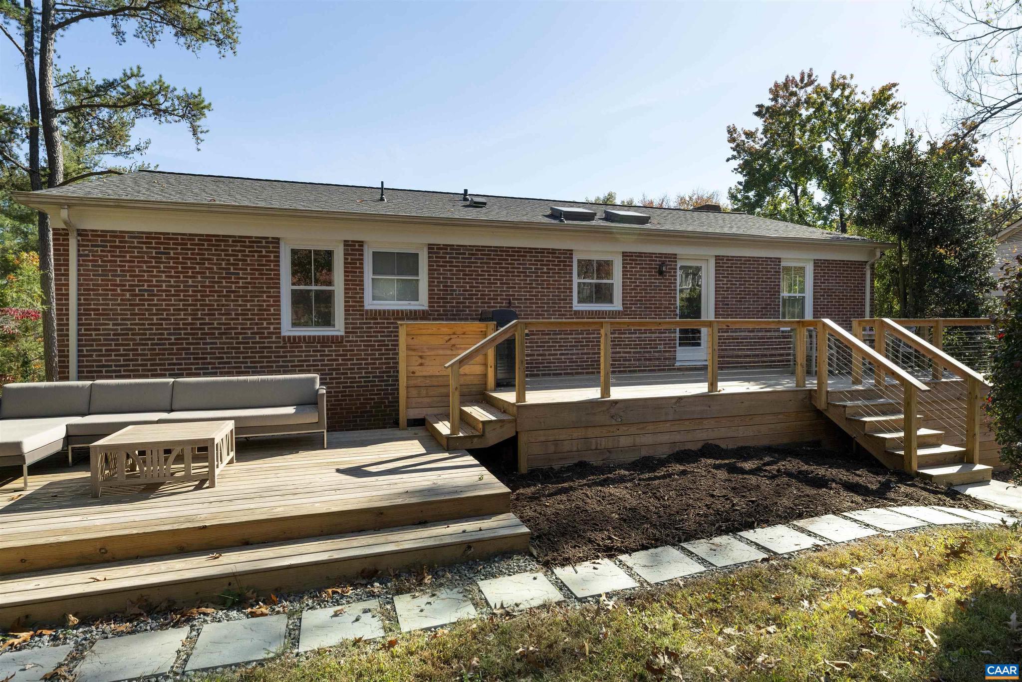 CANTERBURY HILLS - Residential