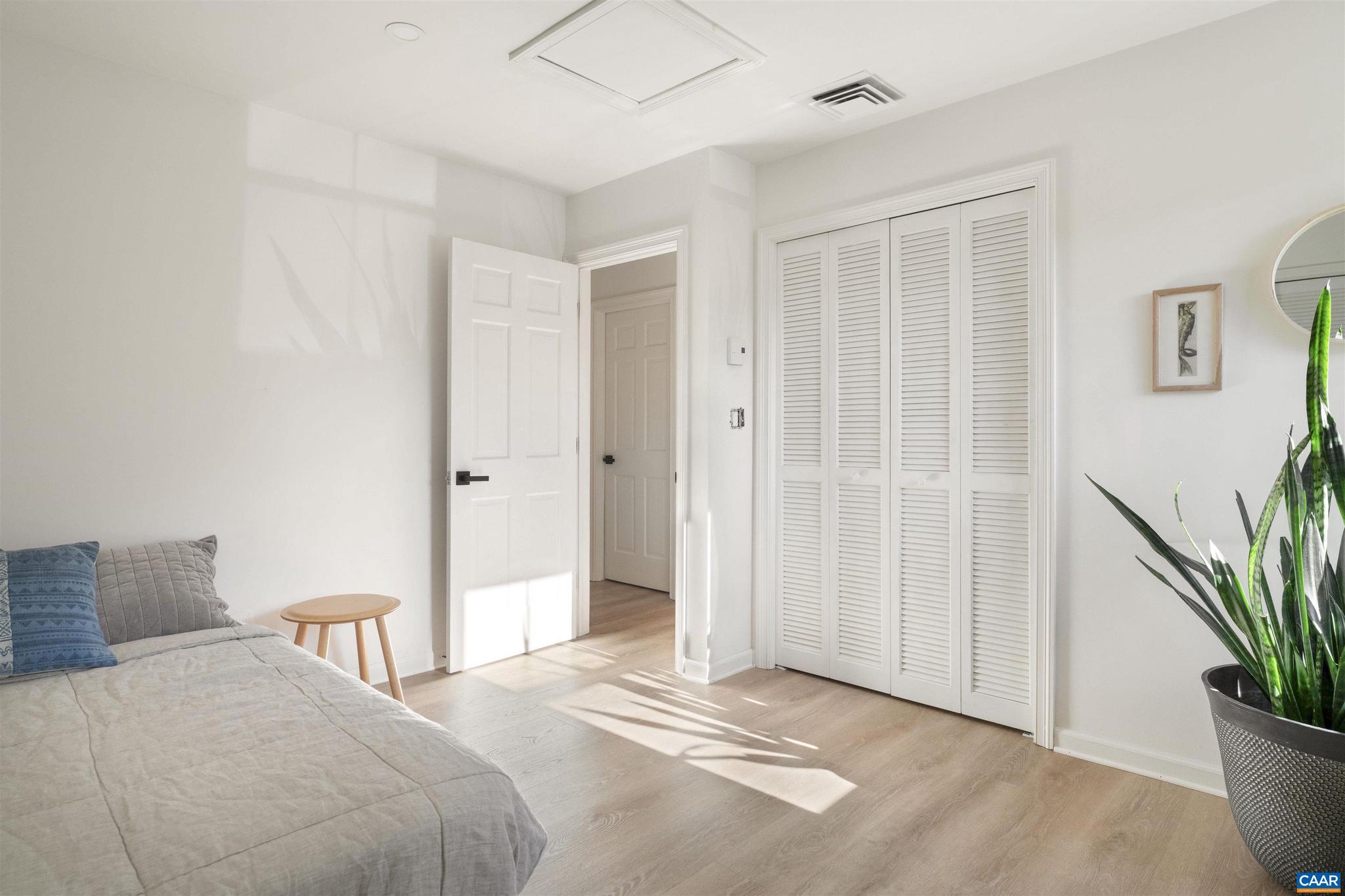 CANTERBURY HILLS - Residential