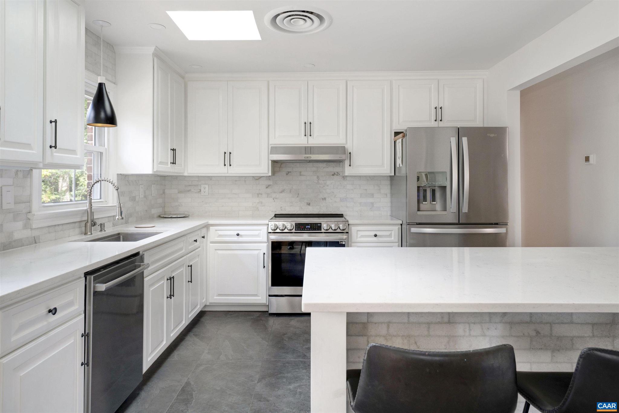 CANTERBURY HILLS - Residential