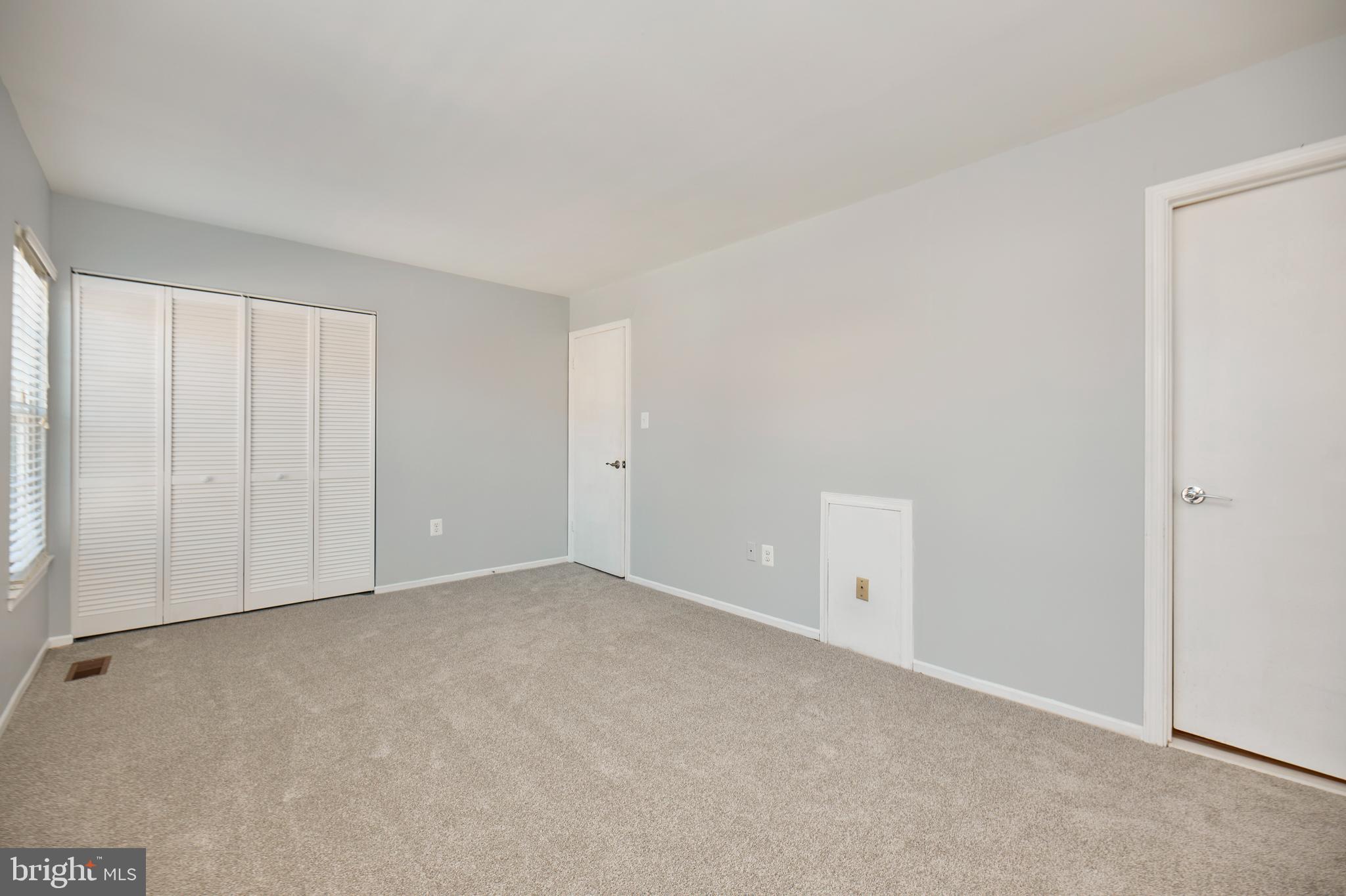 FLINT HILL MANOR - Residential