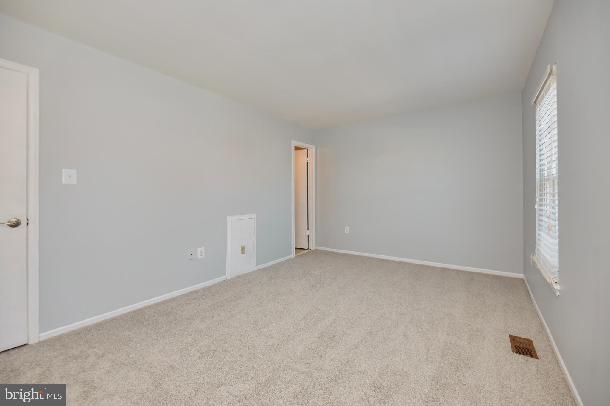 FLINT HILL MANOR - Residential