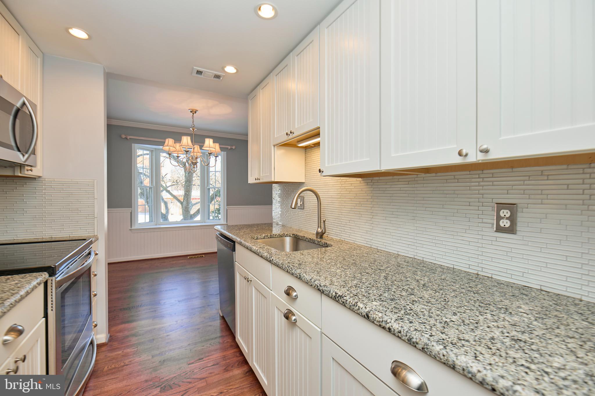 FLINT HILL MANOR - Residential