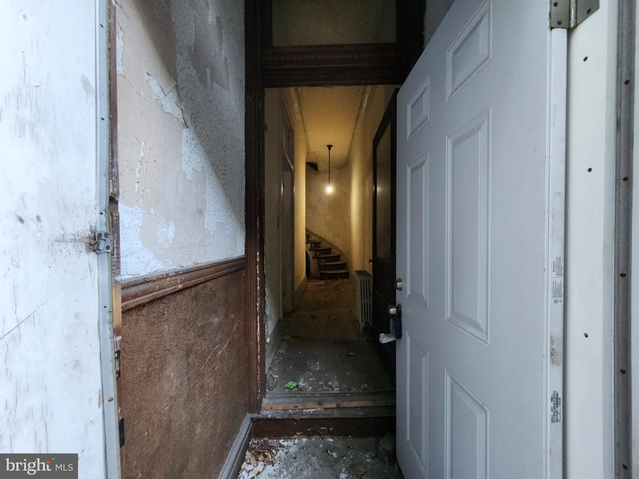 706 N ARLINGTON AVENUE