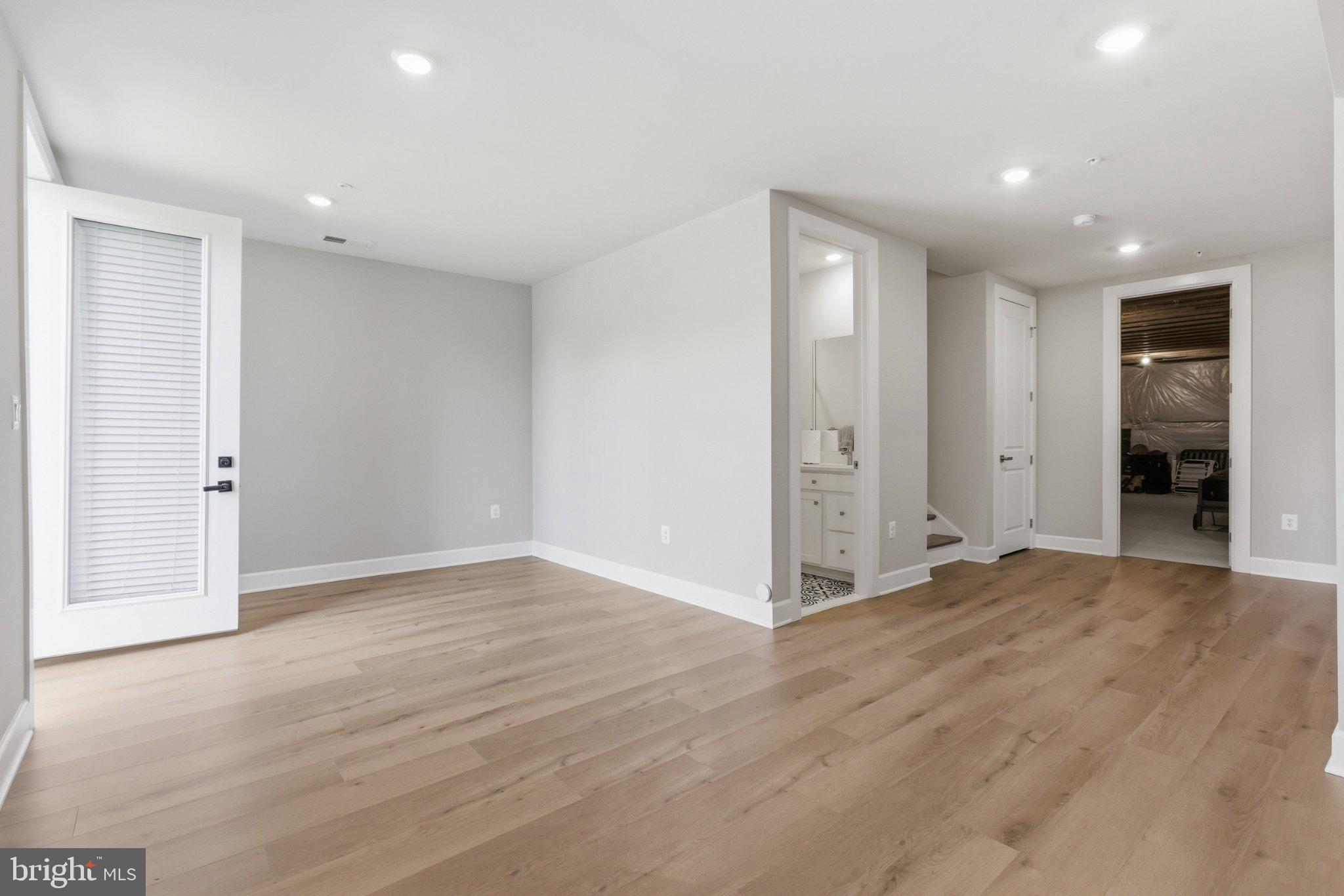 TWO RIVERS - Residential