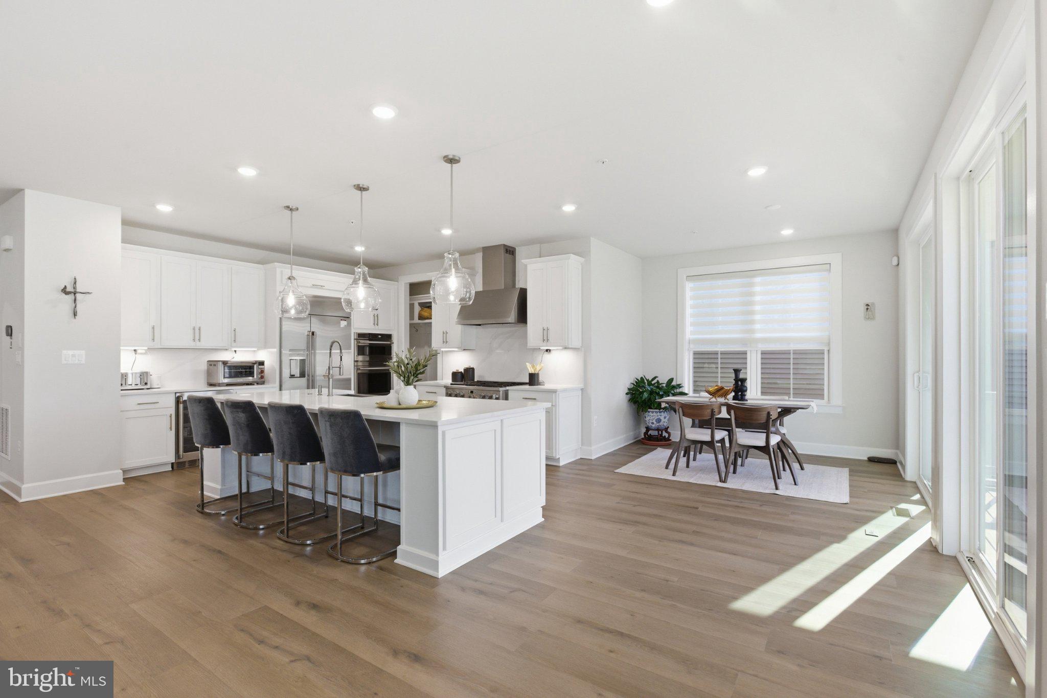 TWO RIVERS - Residential