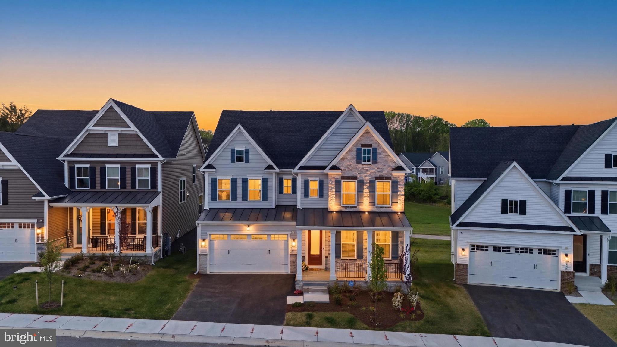 TWO RIVERS - Residential