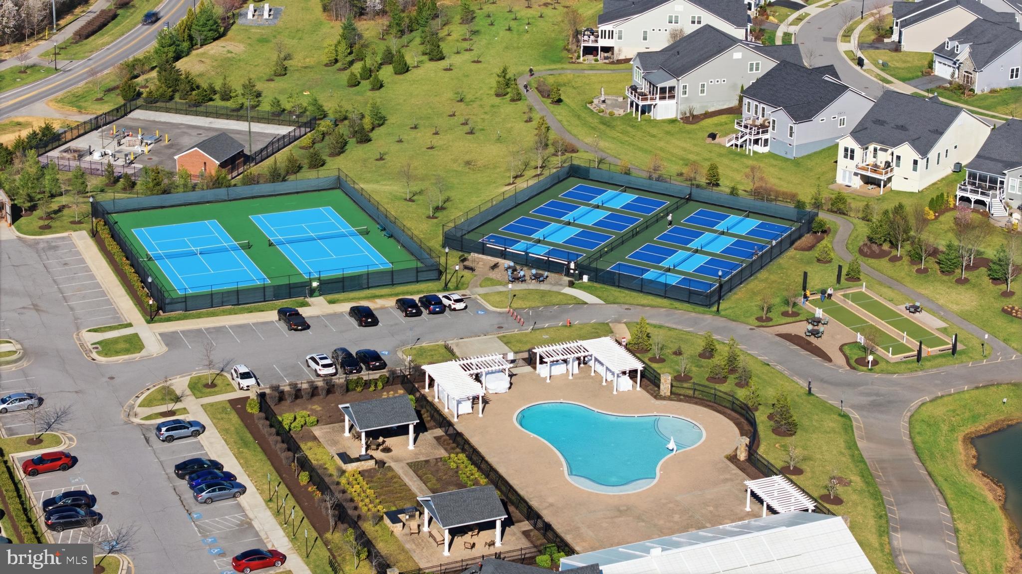 TWO RIVERS - Residential