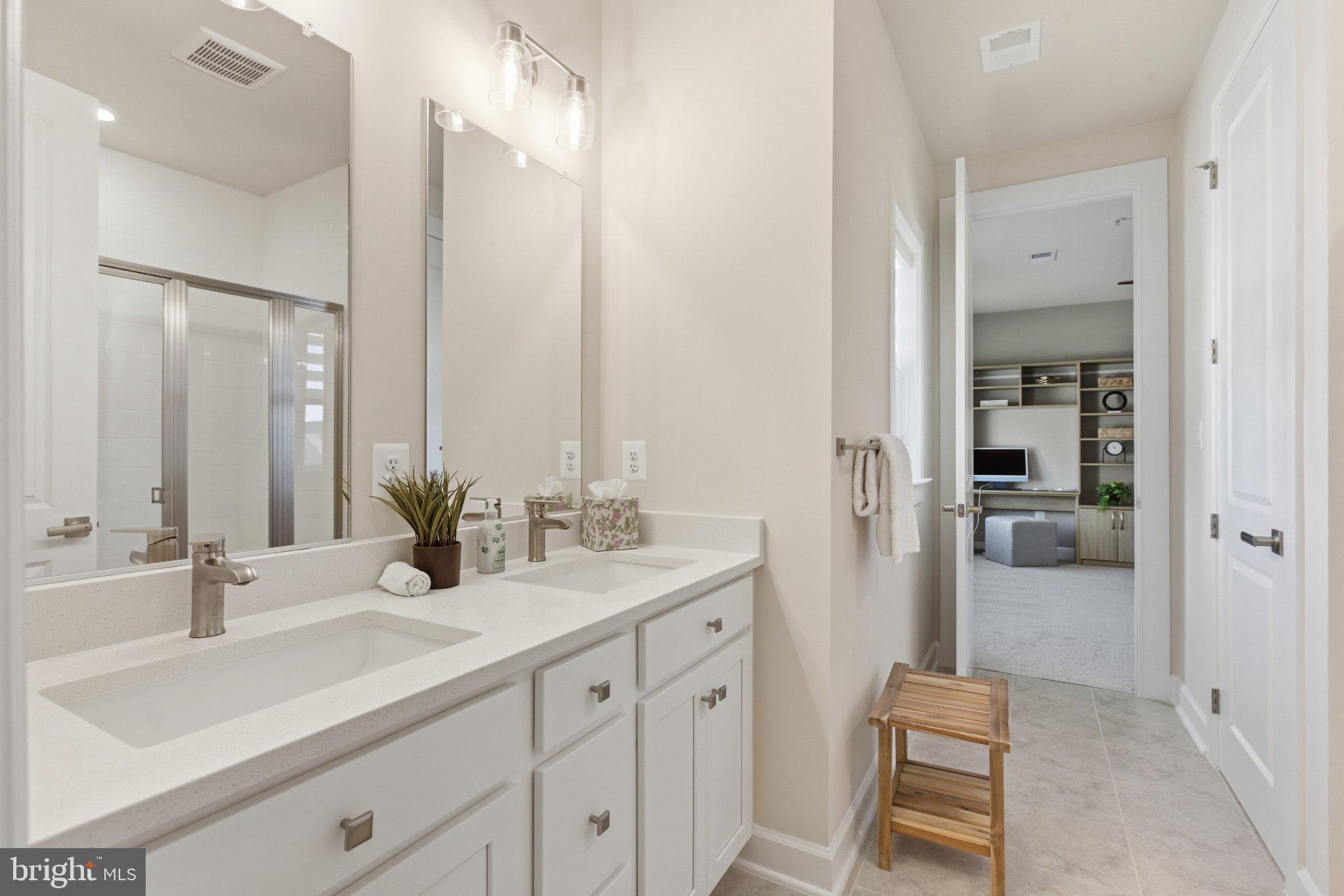 TWO RIVERS - Residential