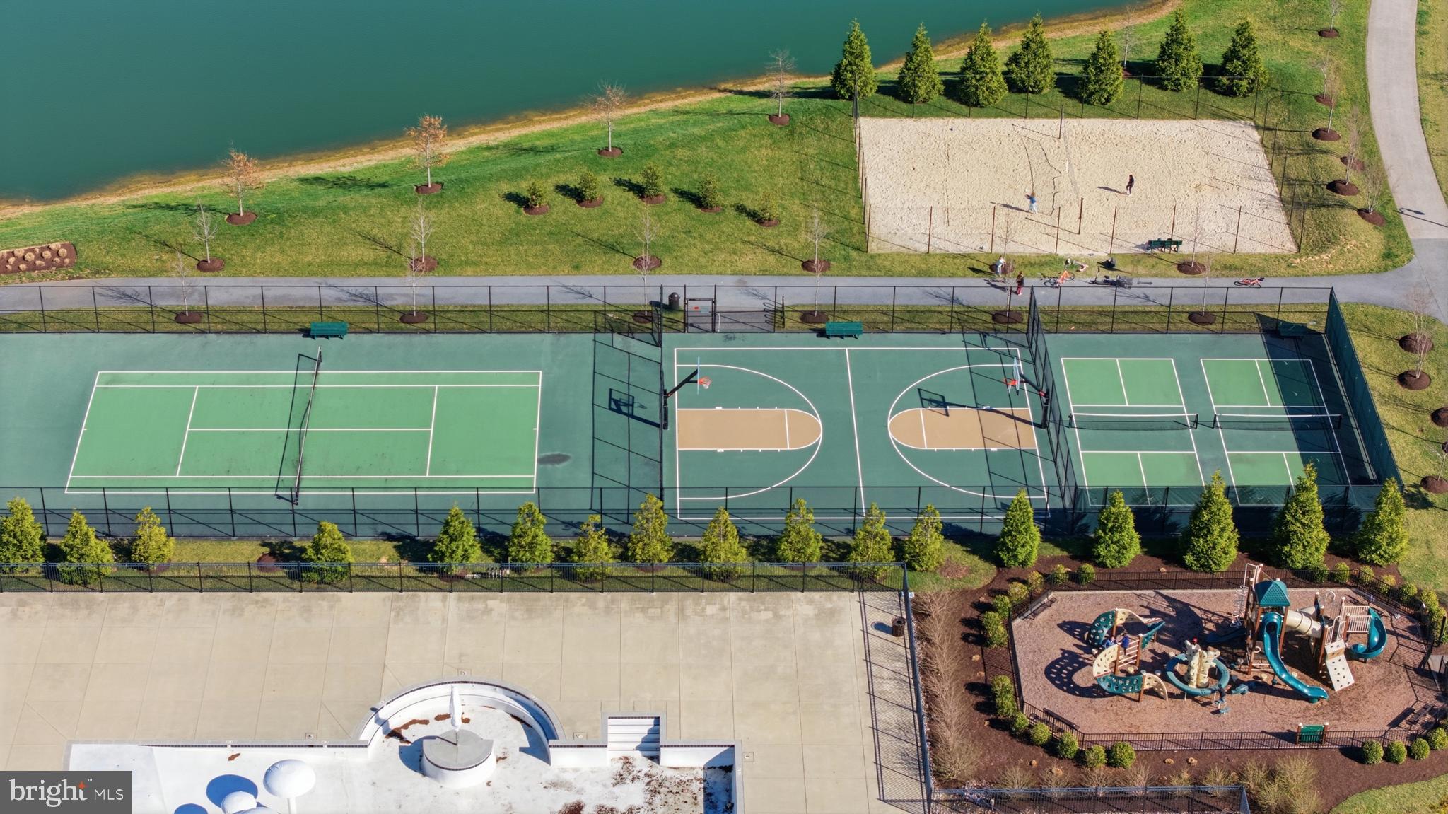 TWO RIVERS - Residential