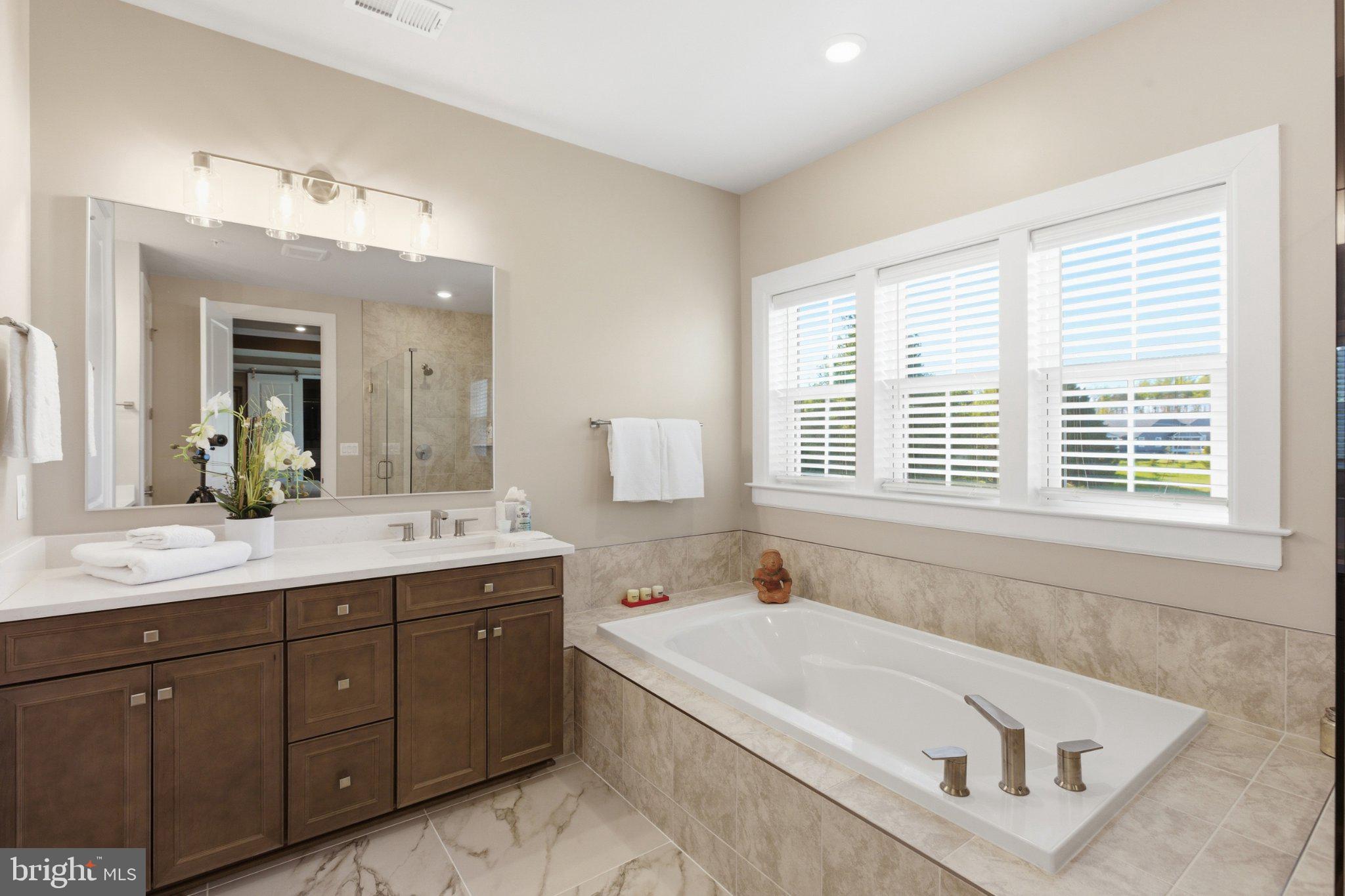 TWO RIVERS - Residential