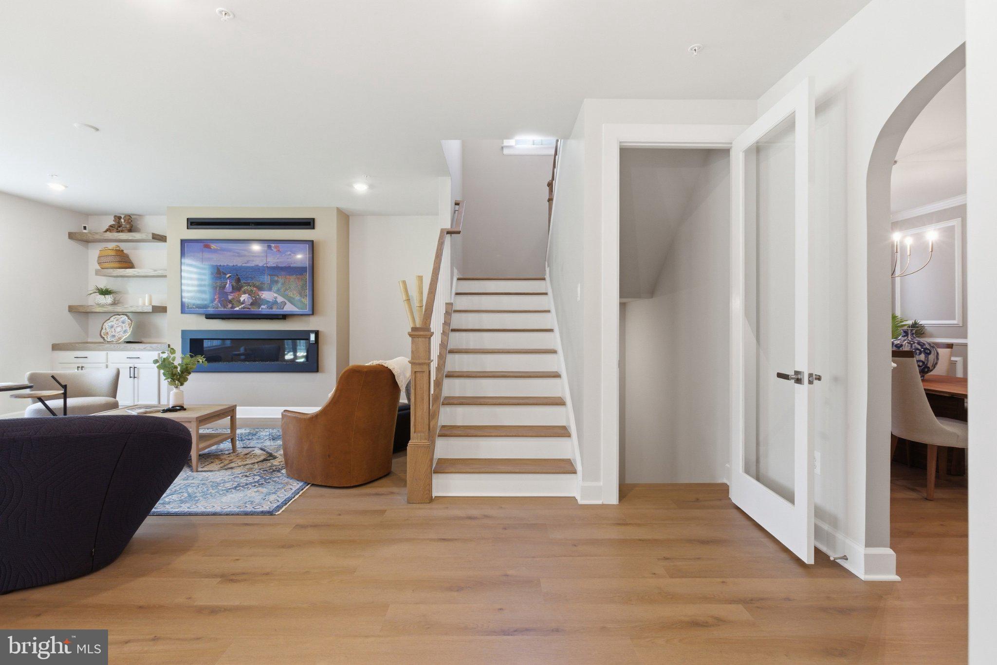 TWO RIVERS - Residential