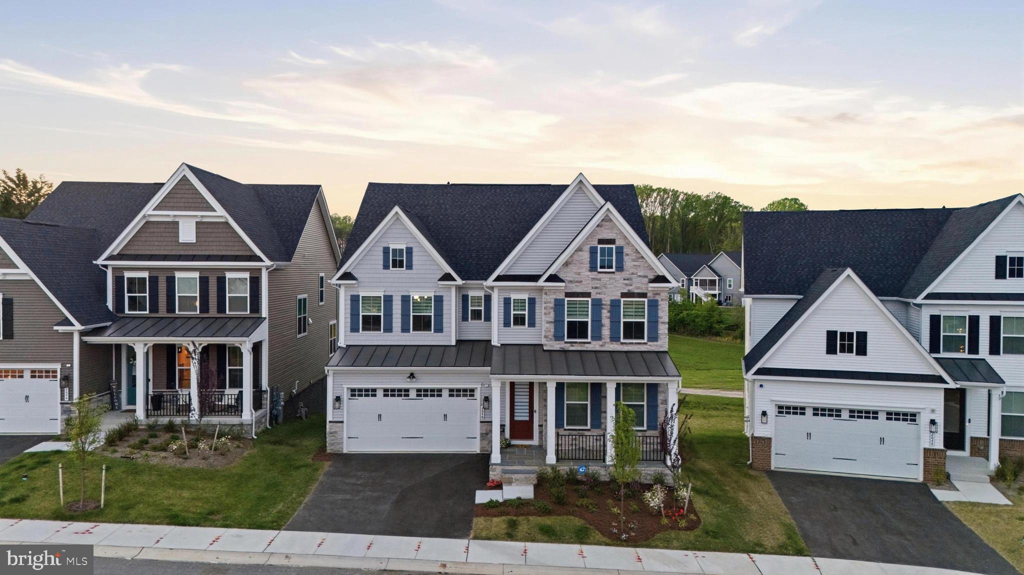 TWO RIVERS - Residential