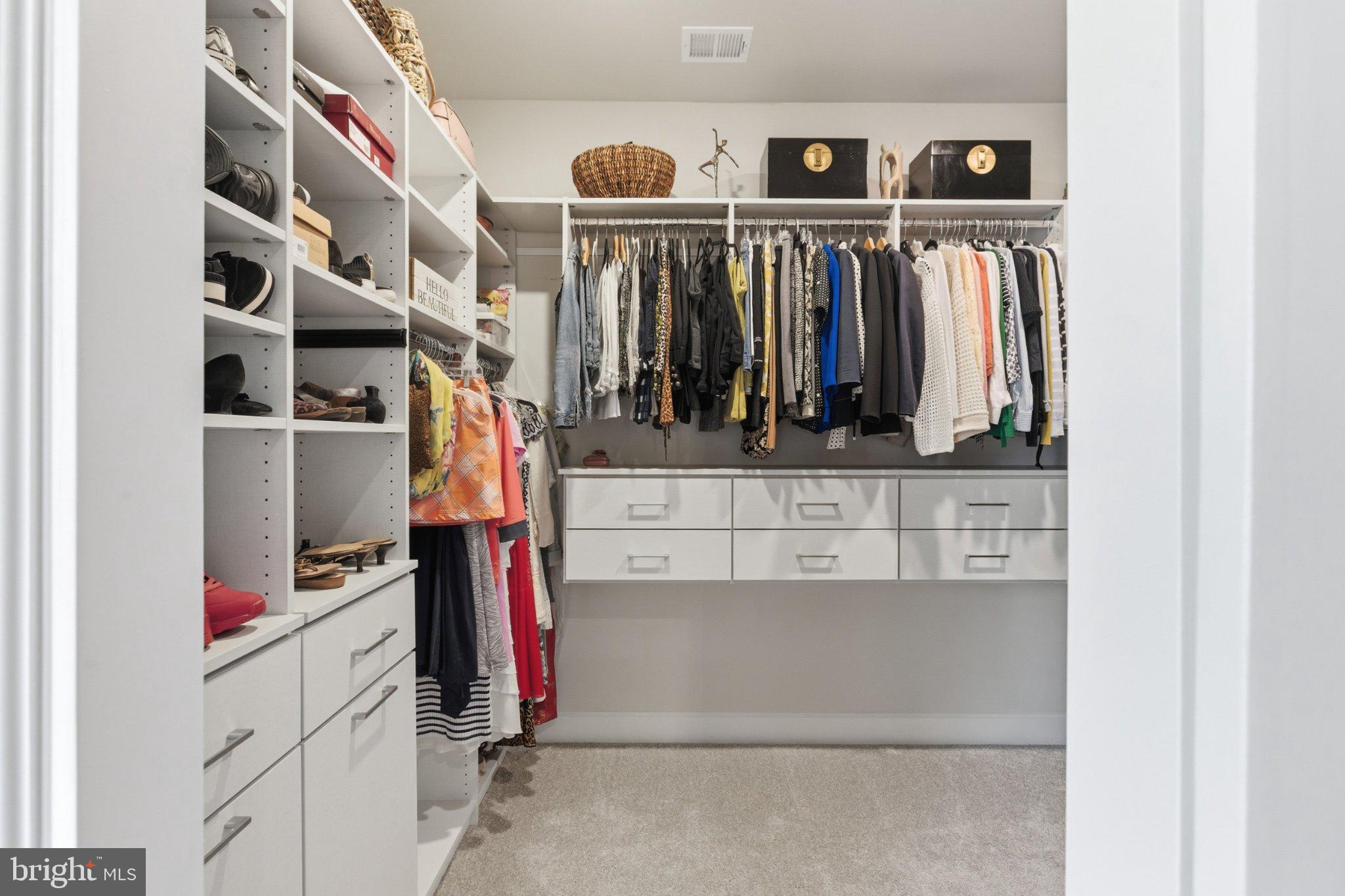 TWO RIVERS - Residential