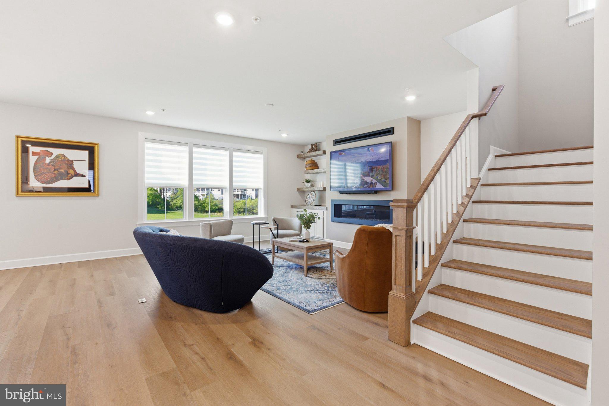 TWO RIVERS - Residential