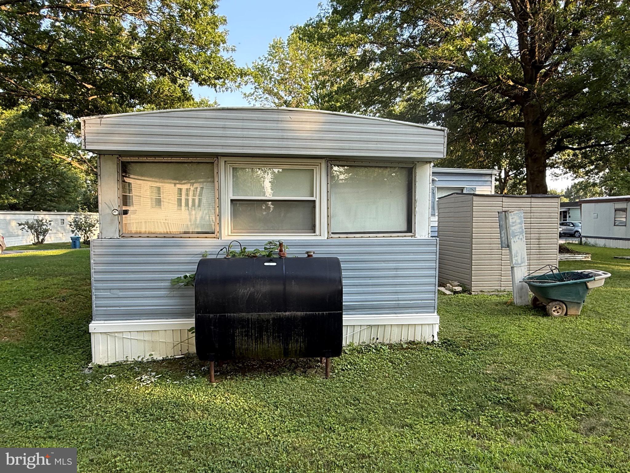 LITTLE HOLLYWOOD - Residential