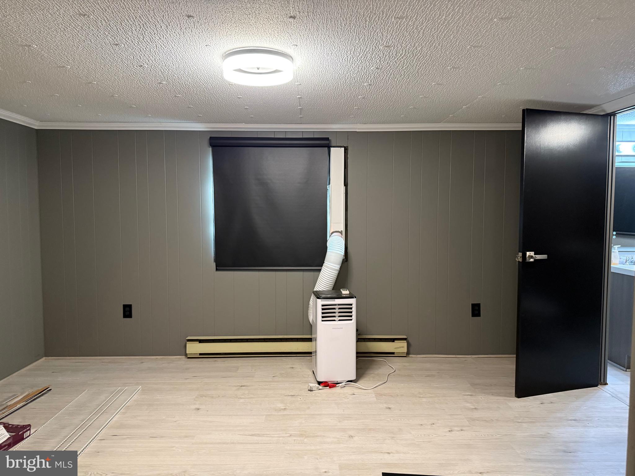 LITTLE HOLLYWOOD - Residential