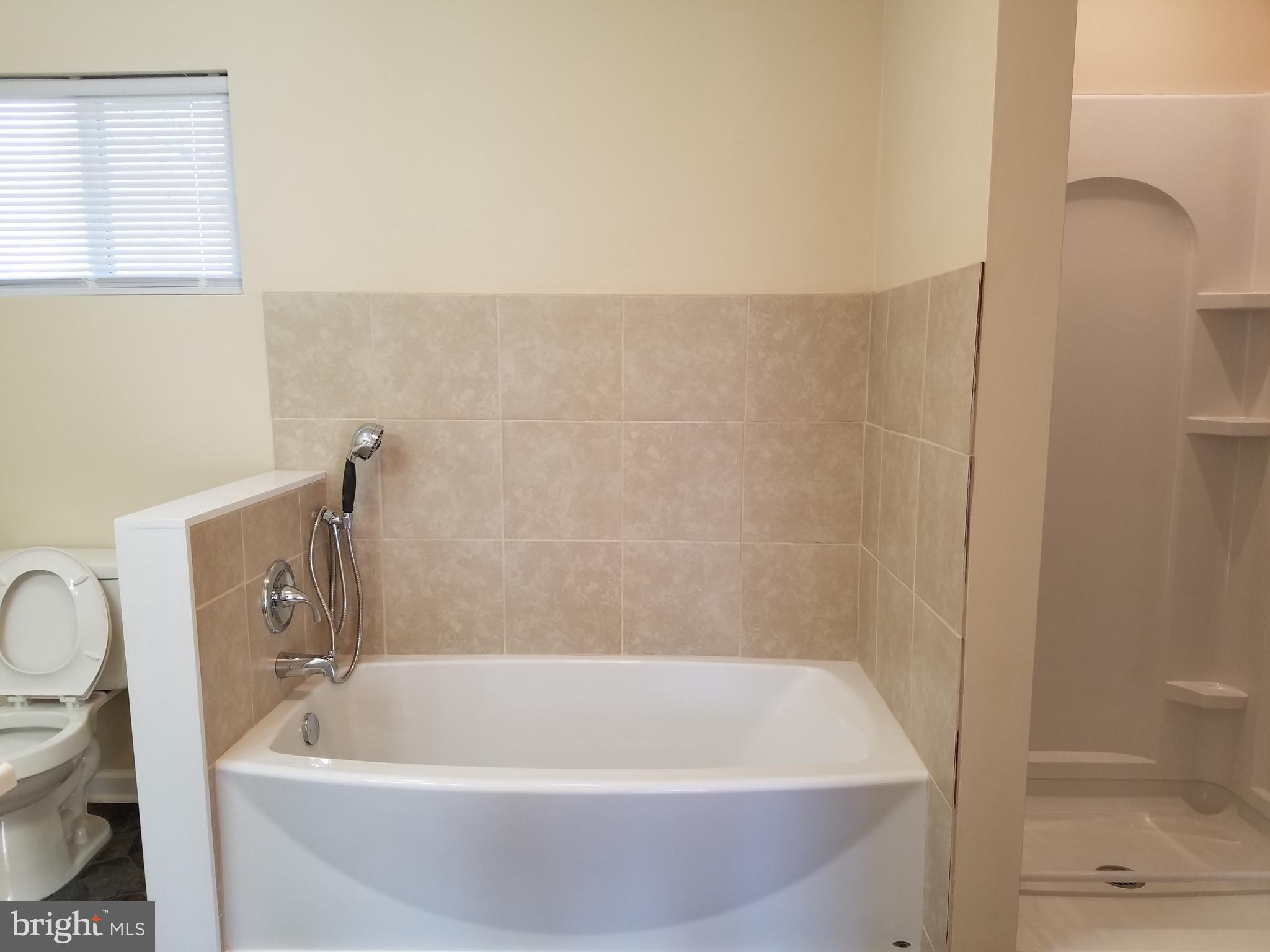 ROLLING FIELDS - Residential Lease