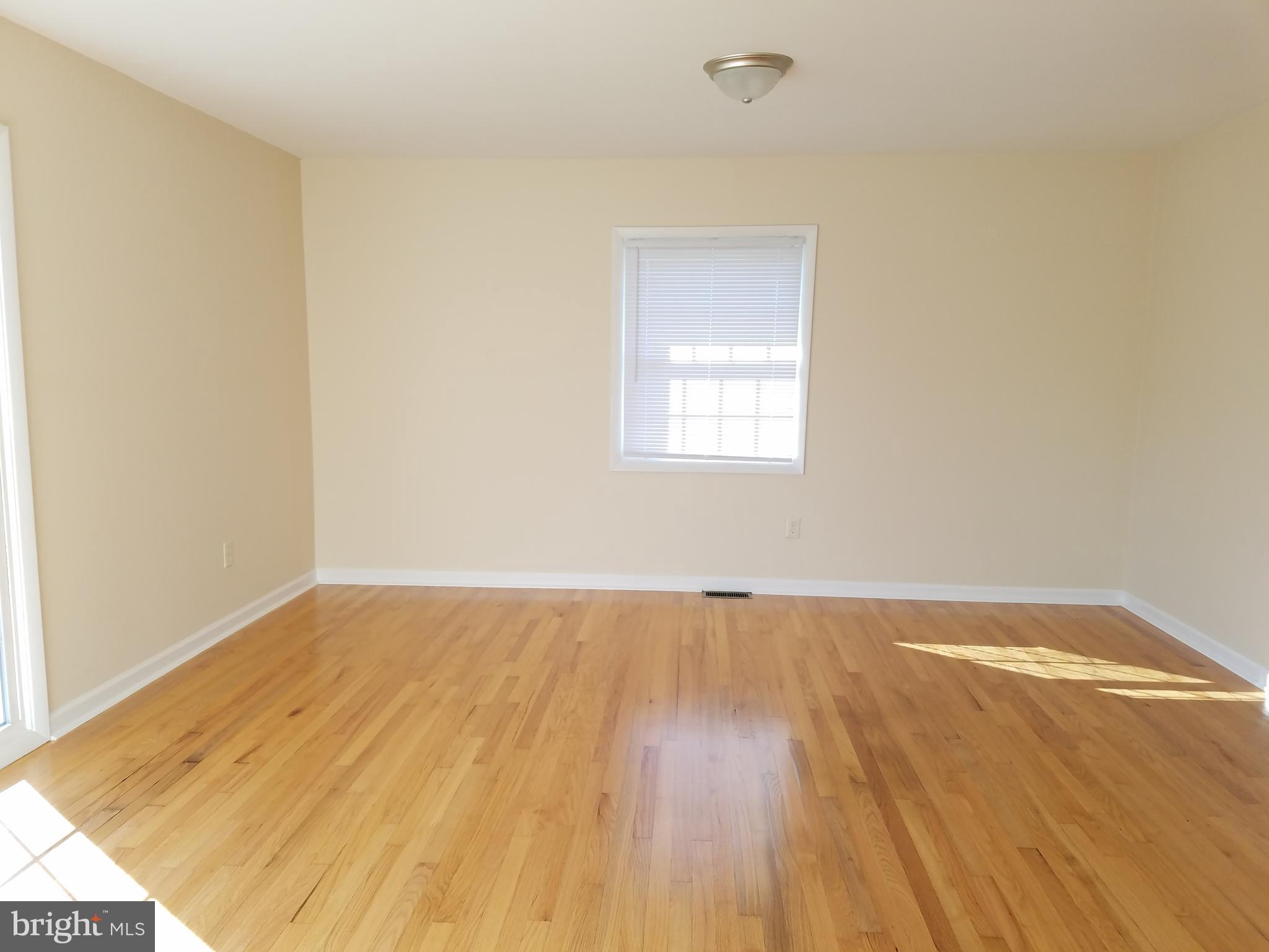 ROLLING FIELDS - Residential Lease