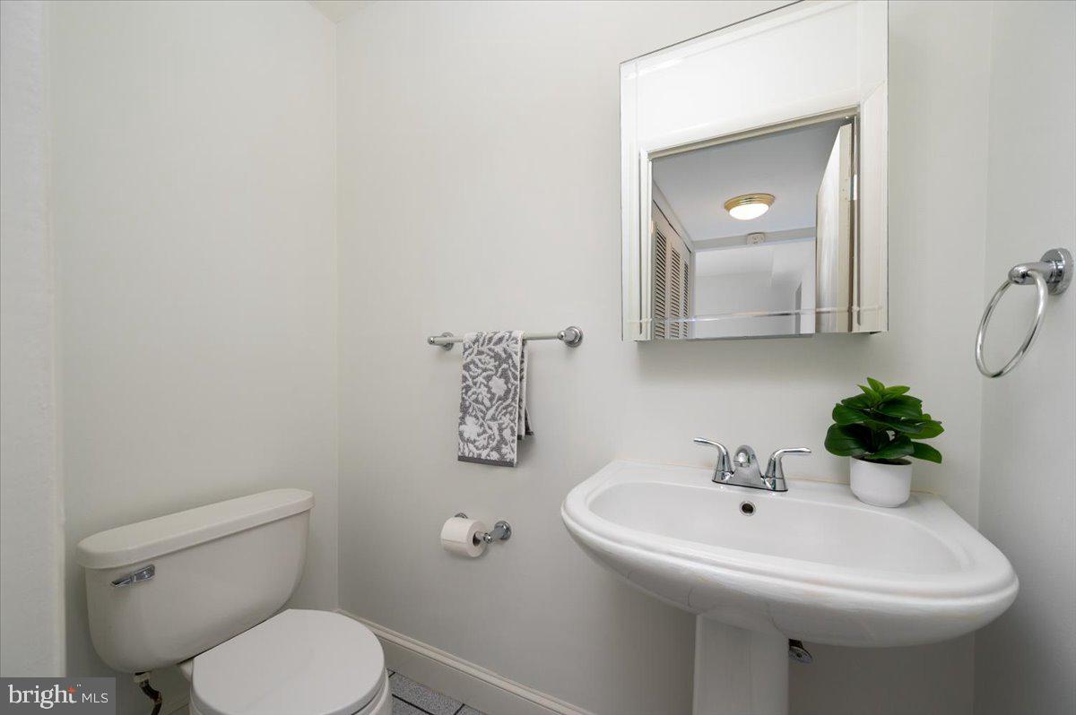 CROFTON TOWNE - Residential