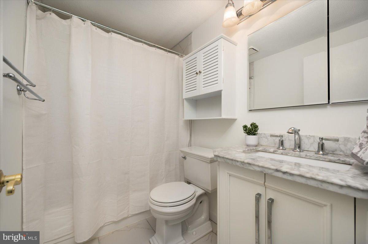 CROFTON TOWNE - Residential