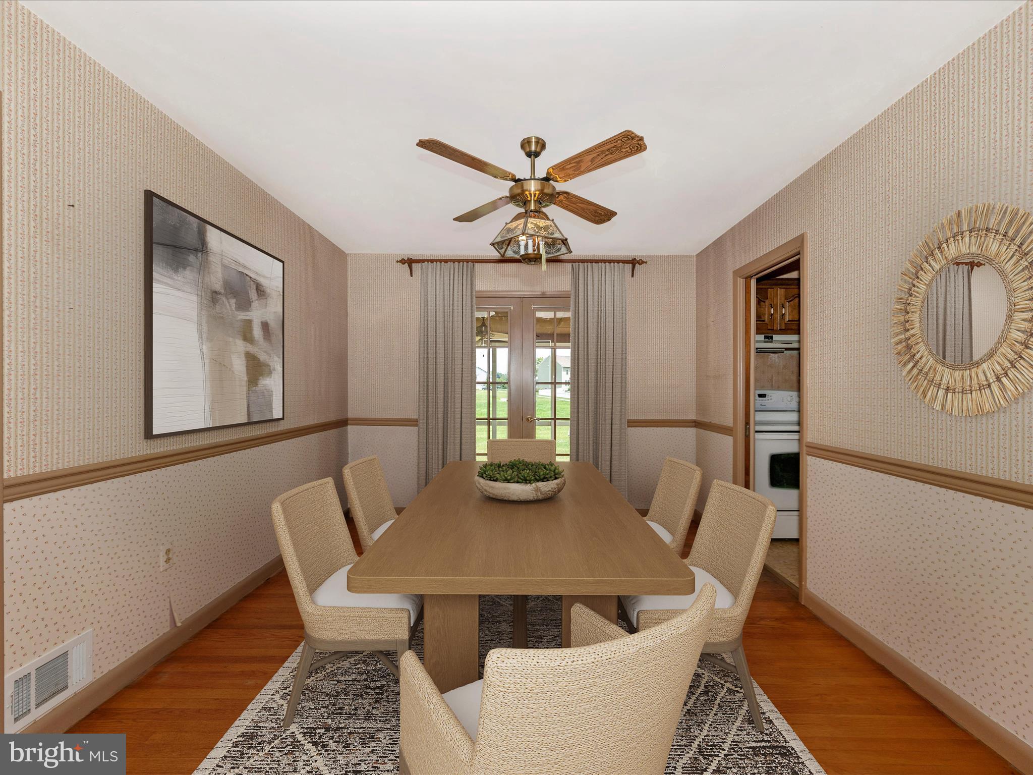 GLADE VILLAGE - Residential