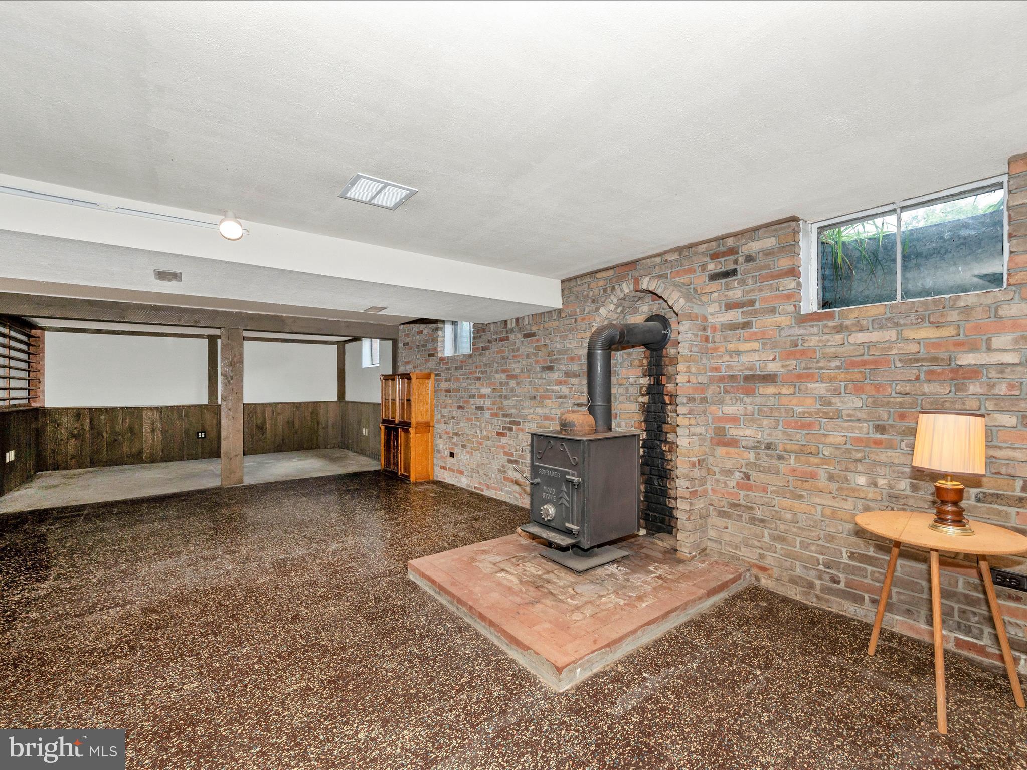 GLADE VILLAGE - Residential