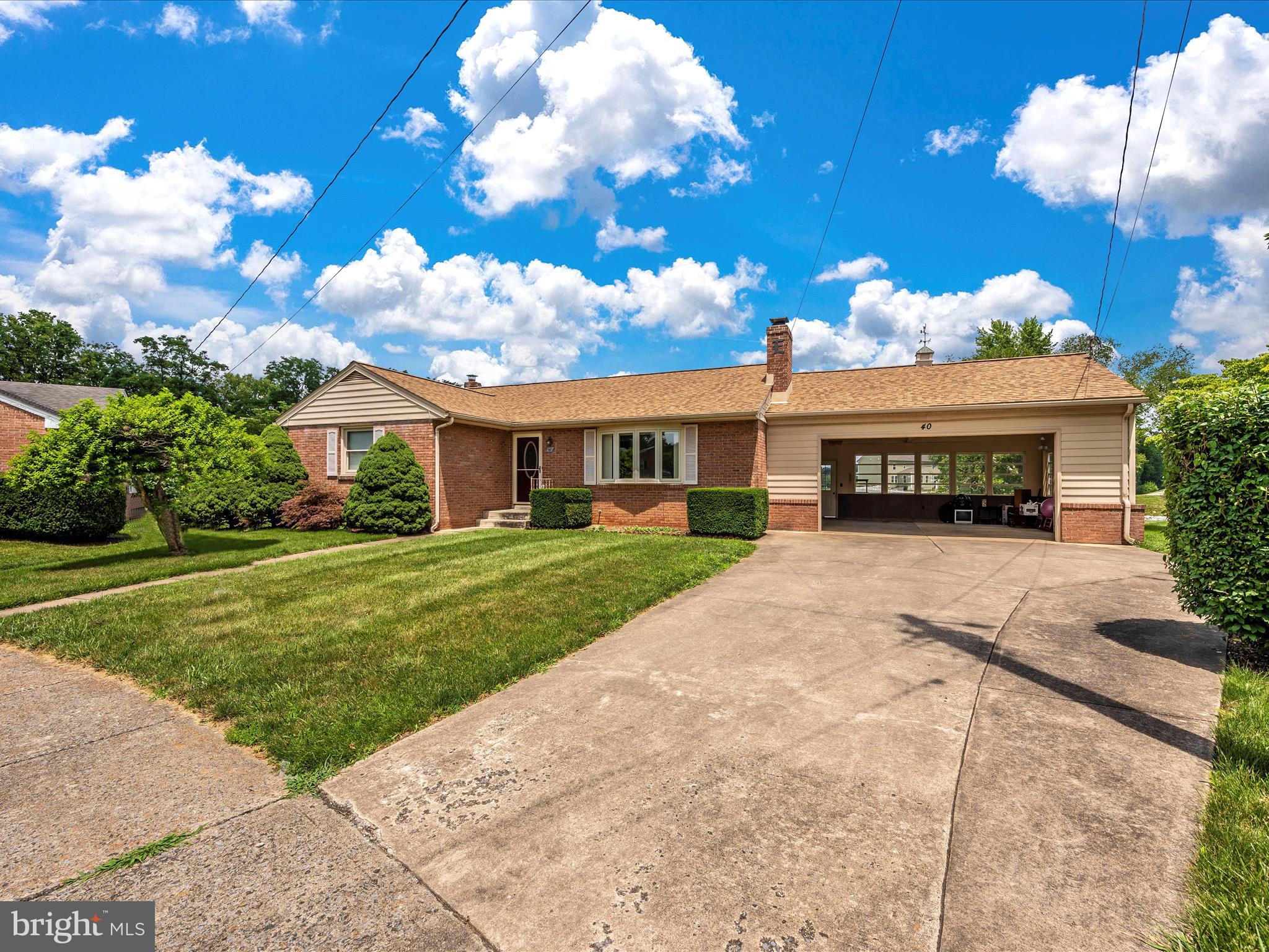 GLADE VILLAGE - Residential