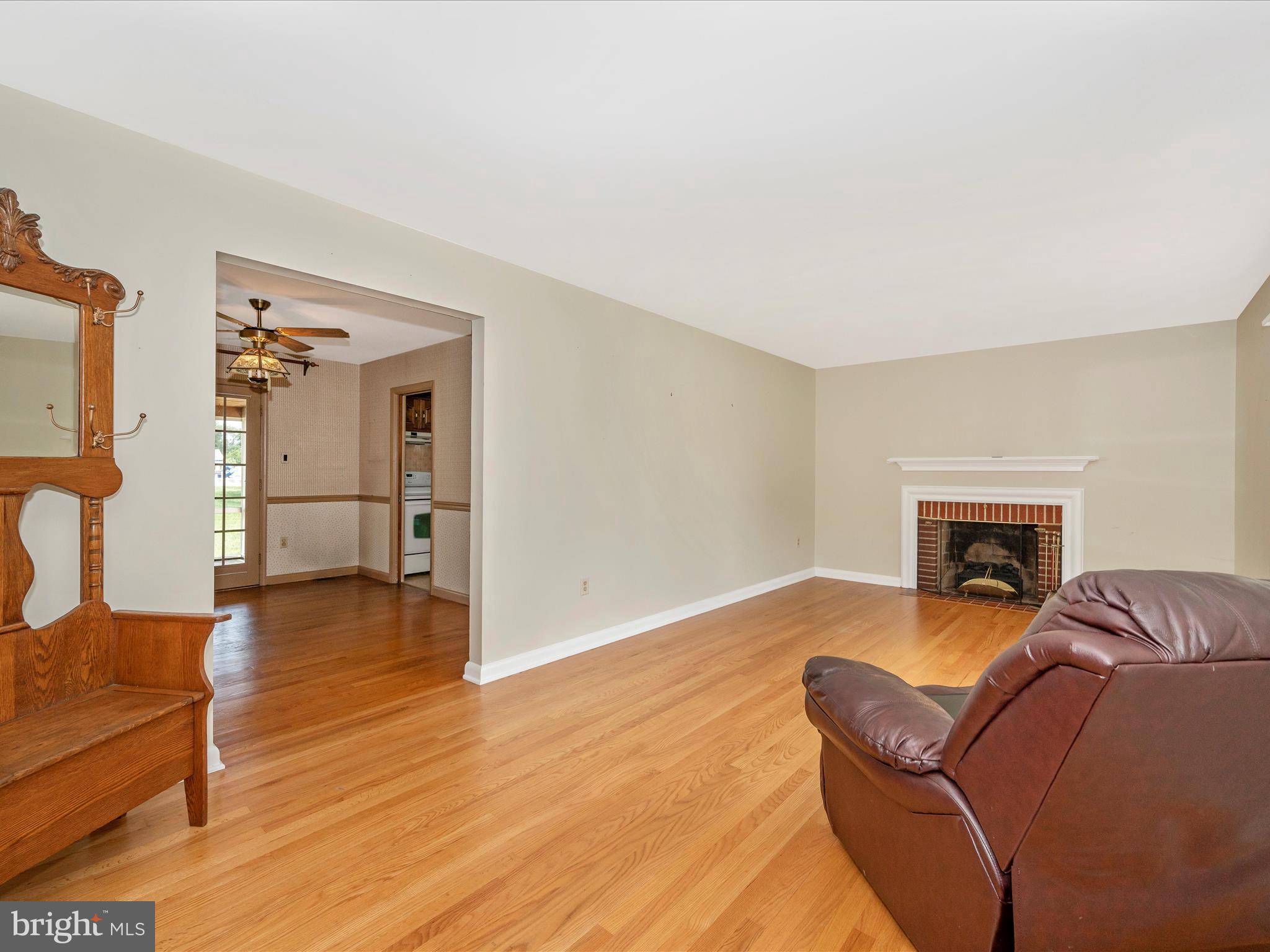 GLADE VILLAGE - Residential