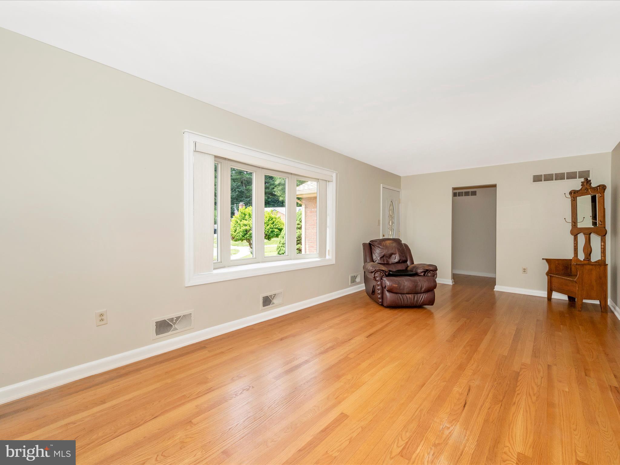 GLADE VILLAGE - Residential