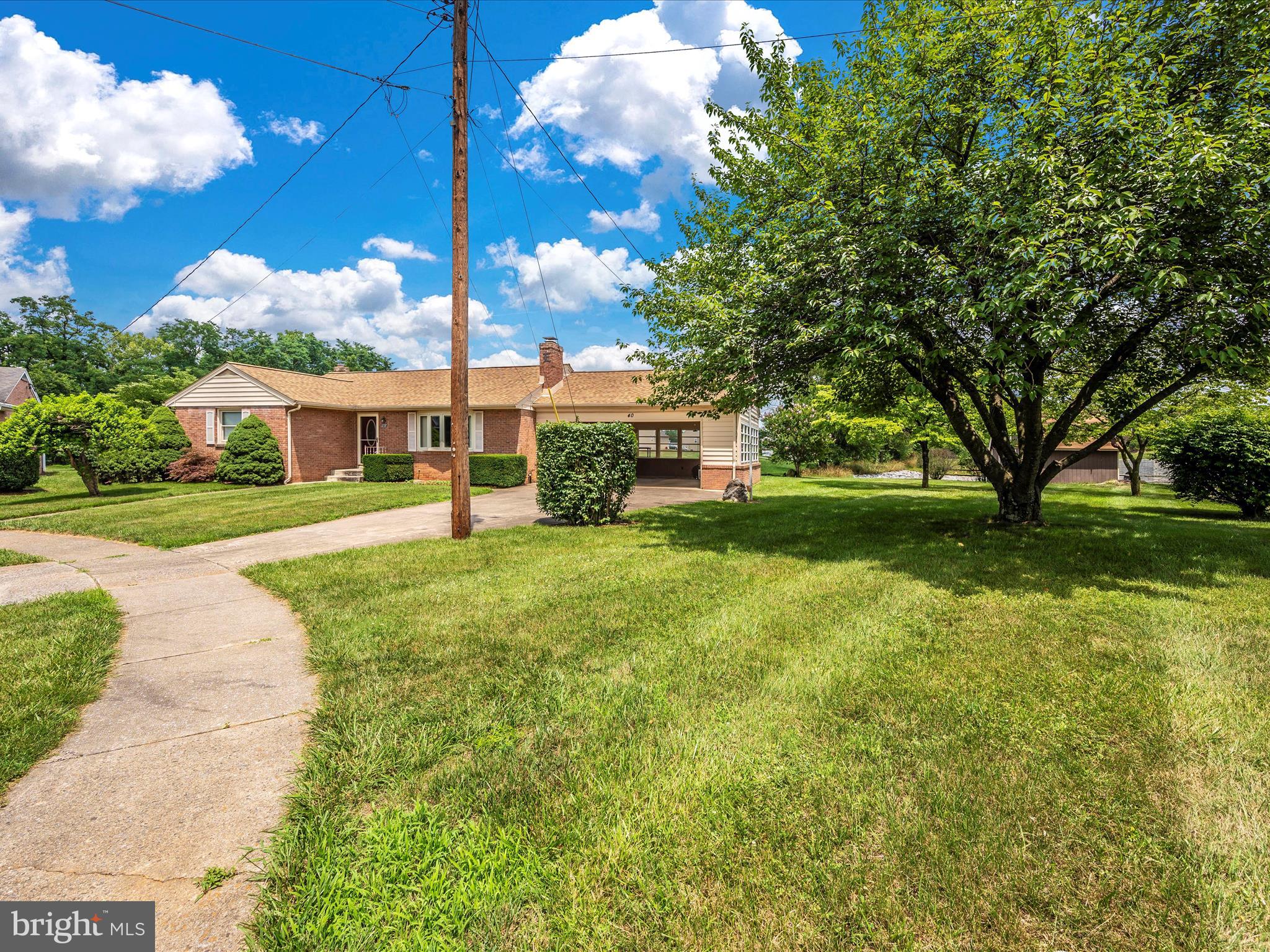 GLADE VILLAGE - Residential