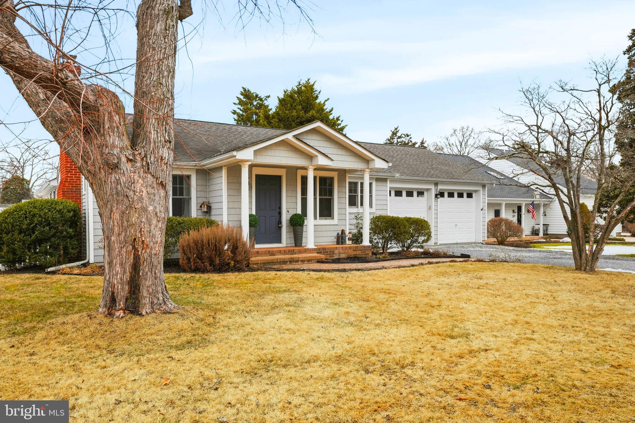 HILLSMERE SHORES - Residential