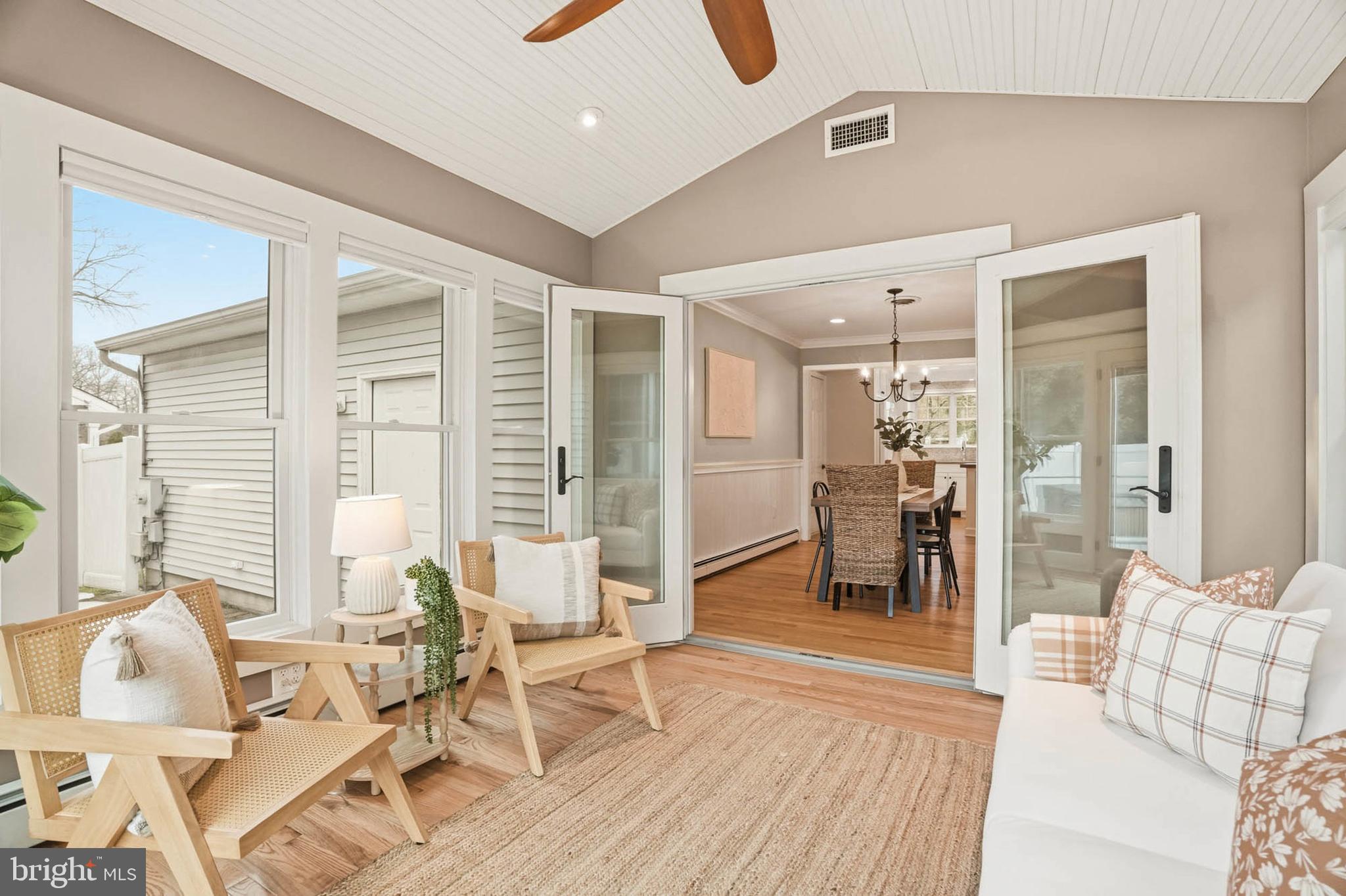 HILLSMERE SHORES - Residential