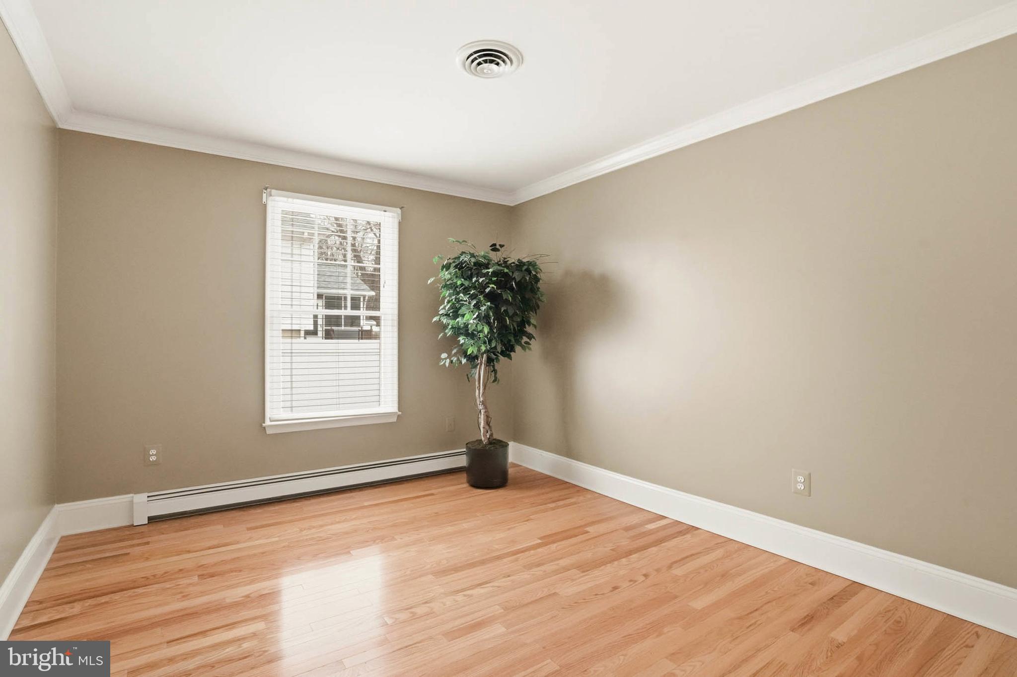 HILLSMERE SHORES - Residential