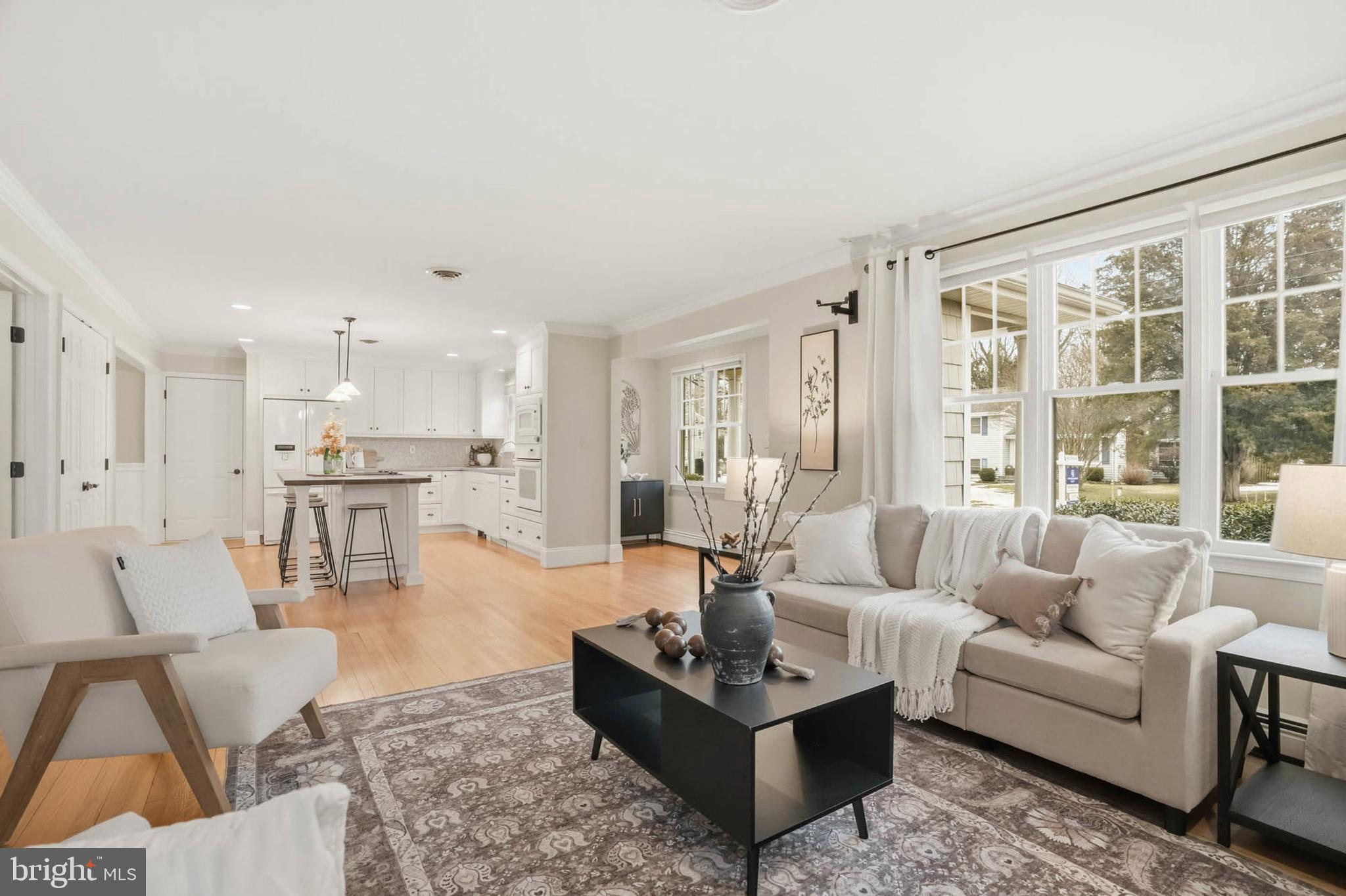 HILLSMERE SHORES - Residential