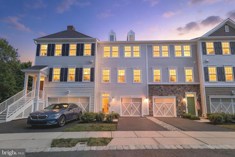 Condo For Sale - 117 Beacon Lane<br/> EATONTOWN, NJ 07724