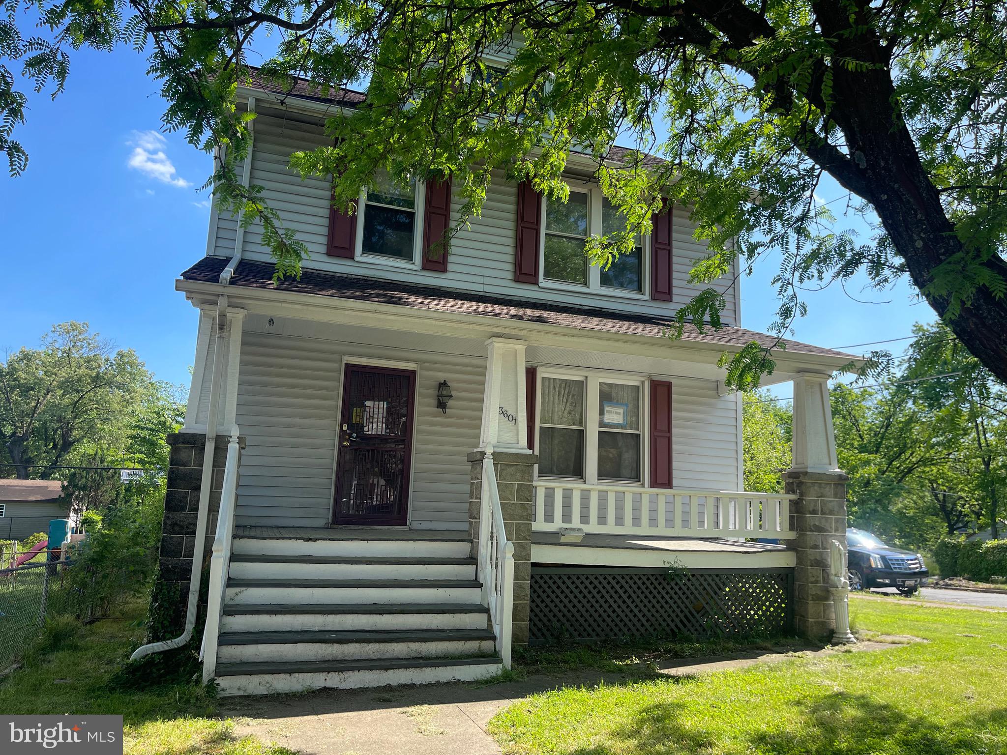 MT RAINIER - Residential