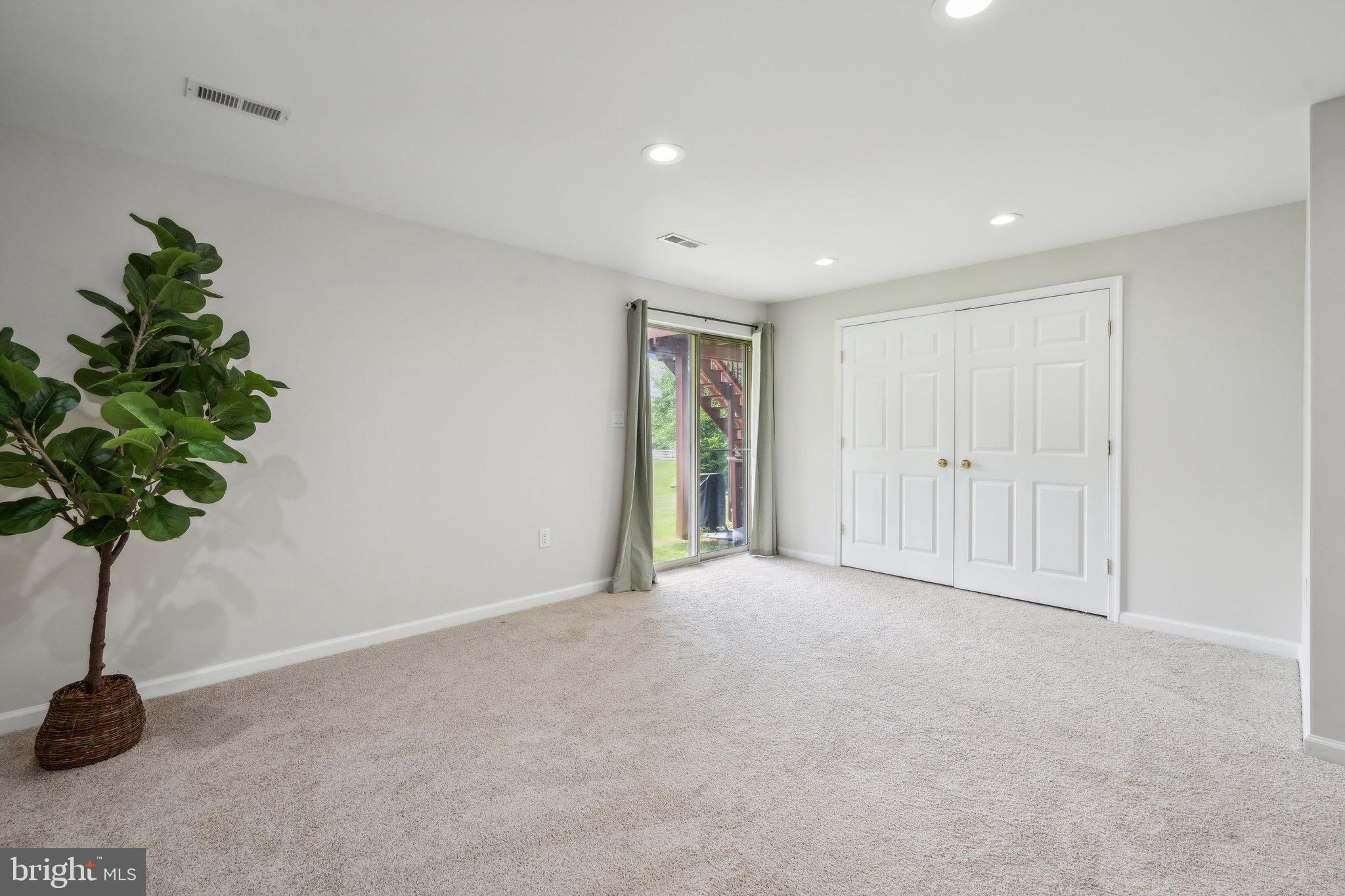 OWINGS MILLS - Residential