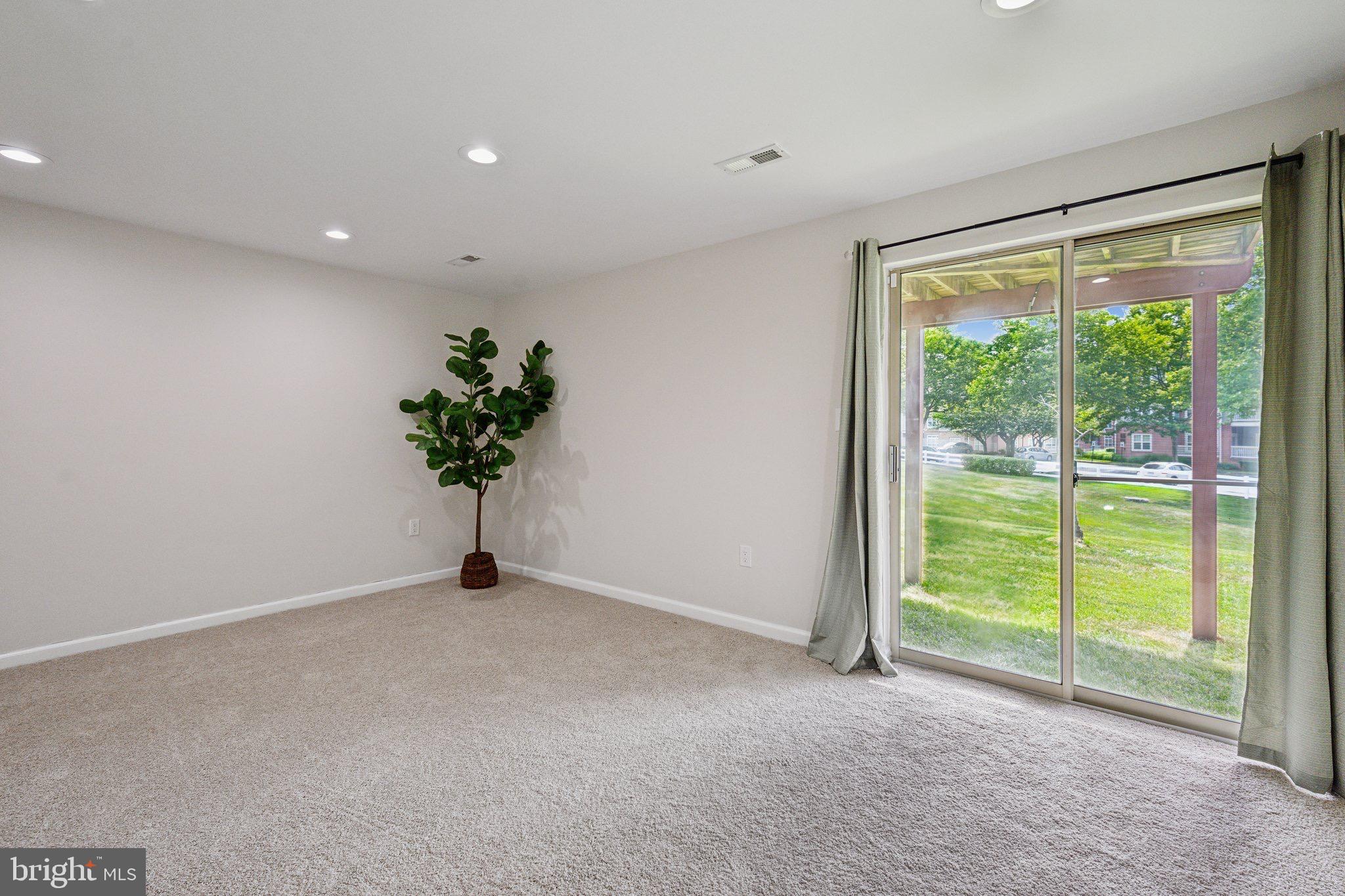 OWINGS MILLS - Residential