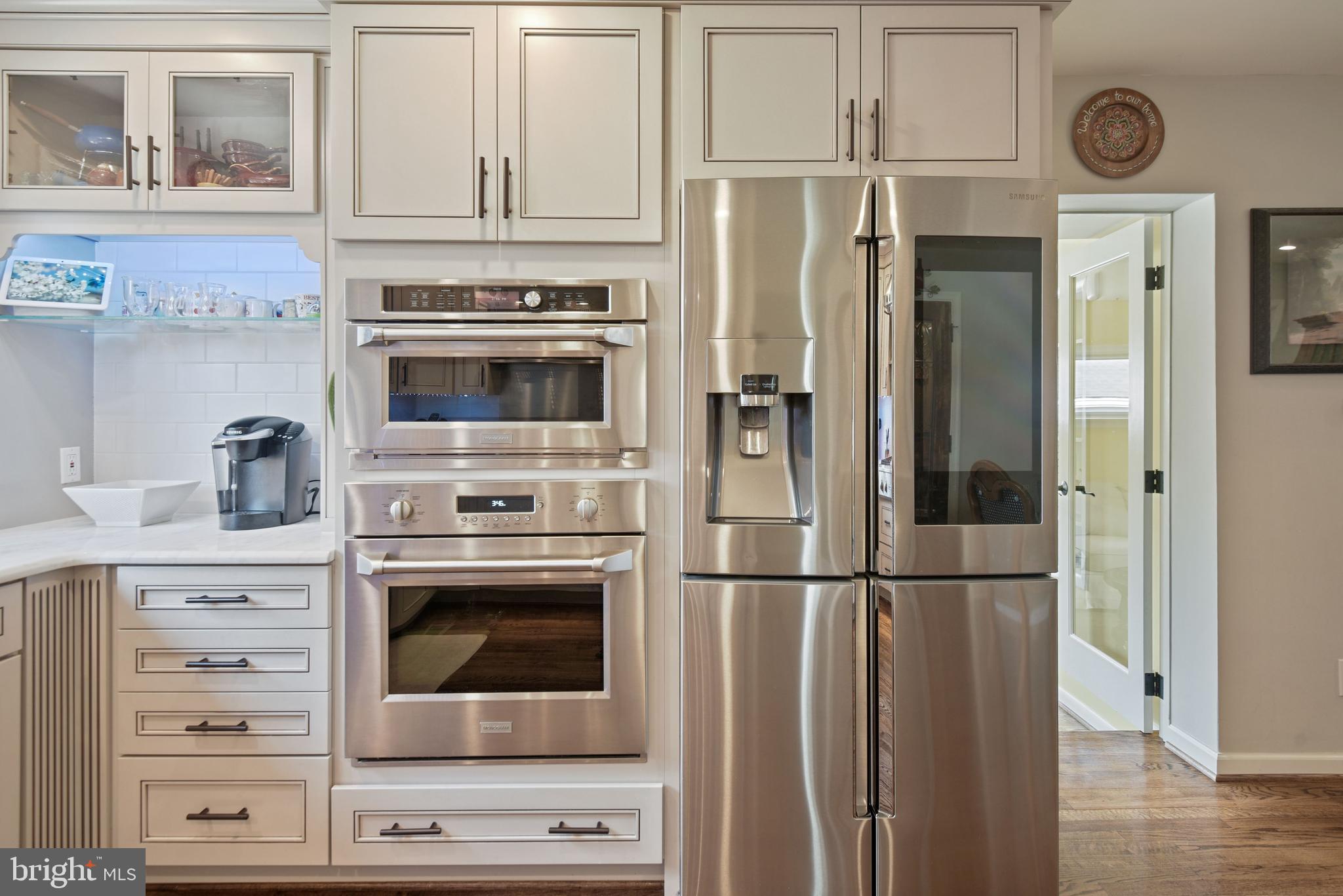 LOCUST HILL ESTATES - Residential